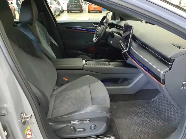 Volkswagen Id.7 view 7