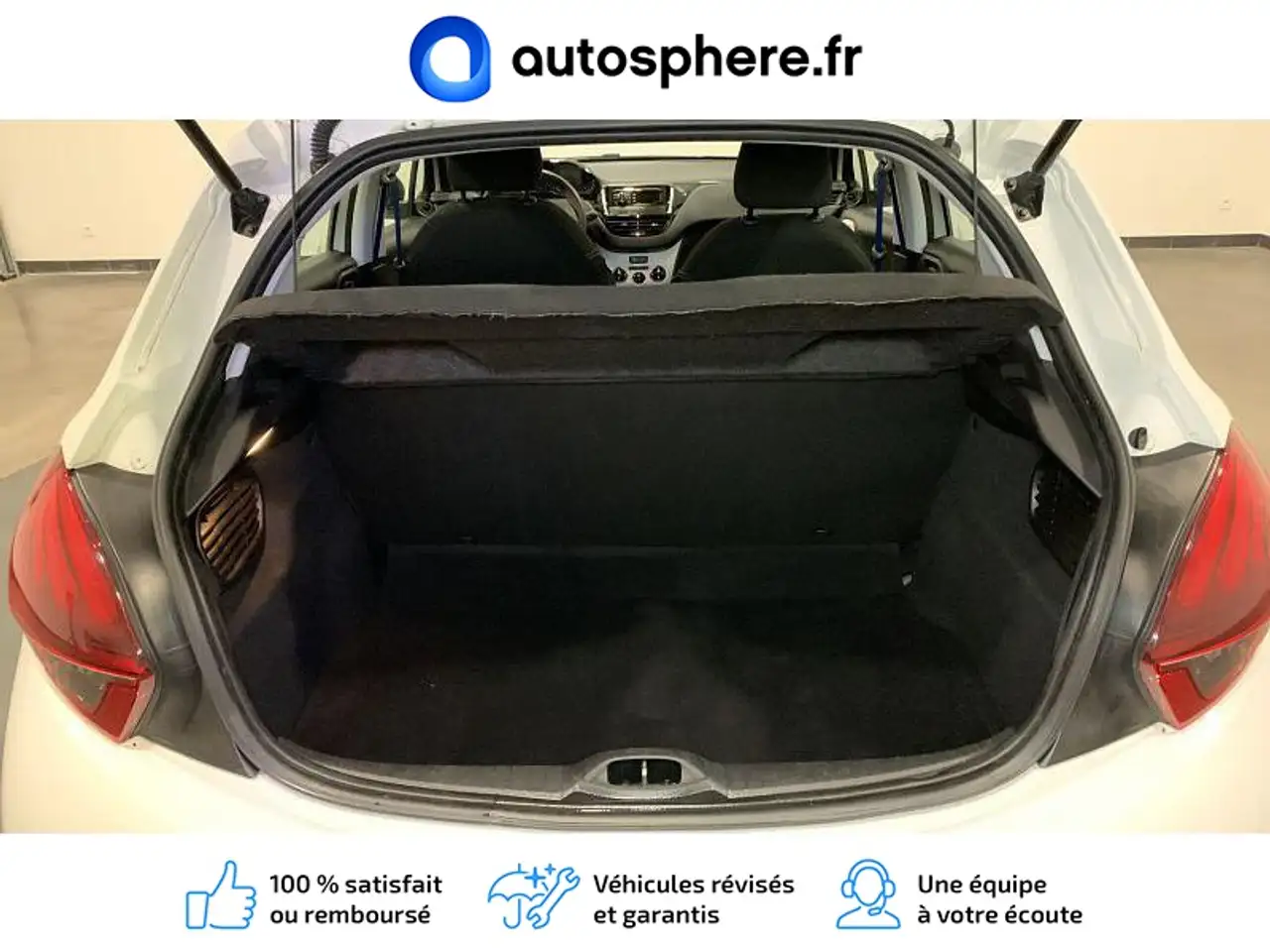 Peugeot 208 208 — photo 11