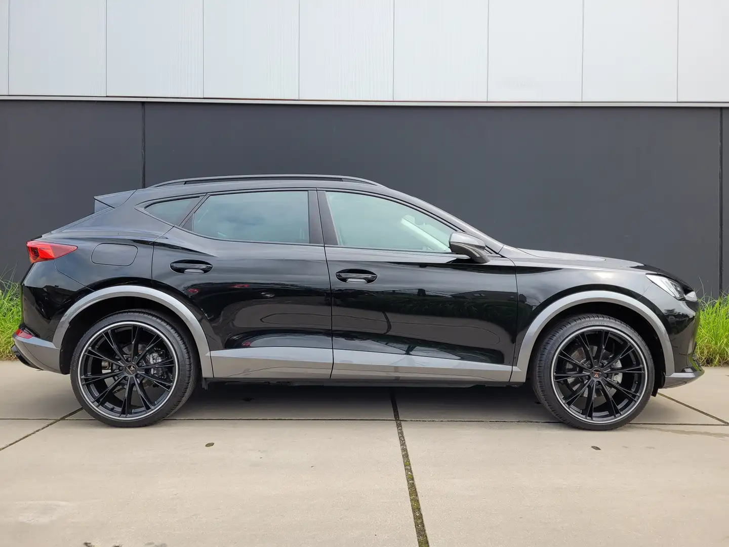 CUPRA Formentor 1,4e-HYBRID PHEV*KEYLESS*LED*VIRTUAL COCKPIT*NAVI* Noir - 2