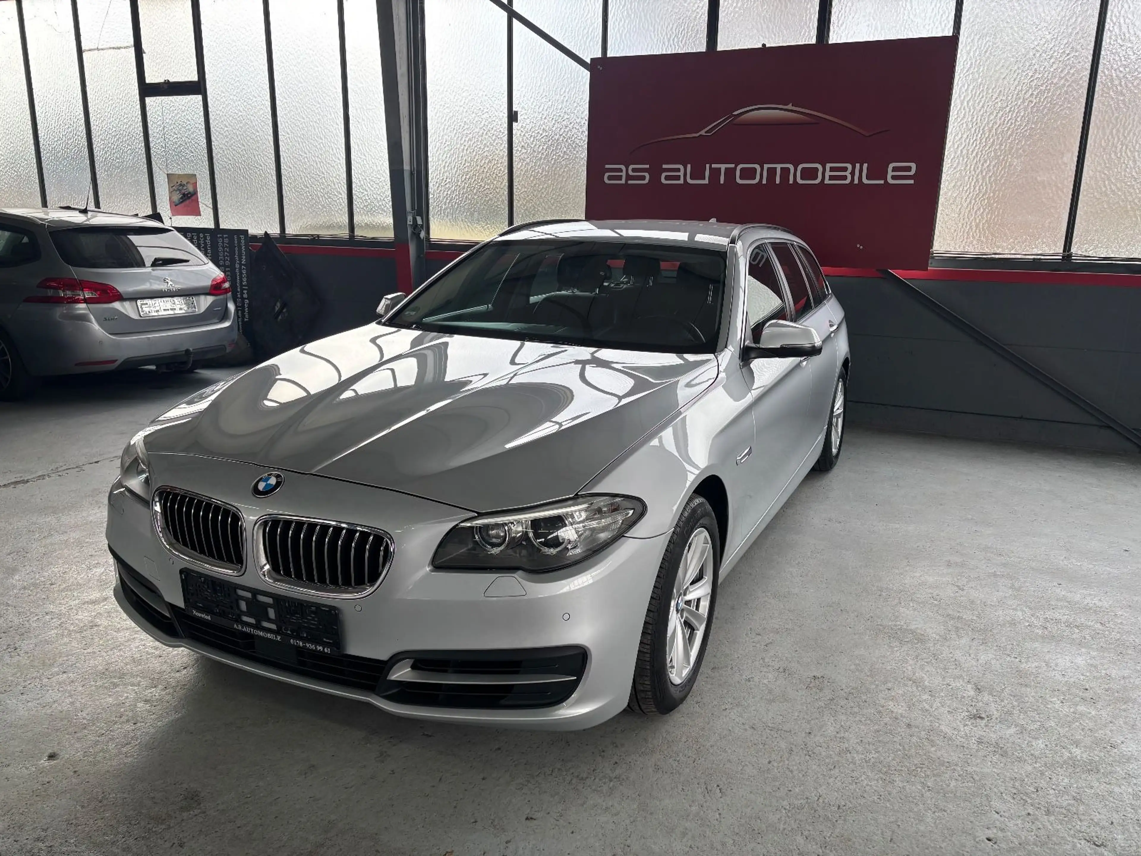 BMW 525 5 Touring 525 d xDrive/Leder/Navi/ — photo 2
