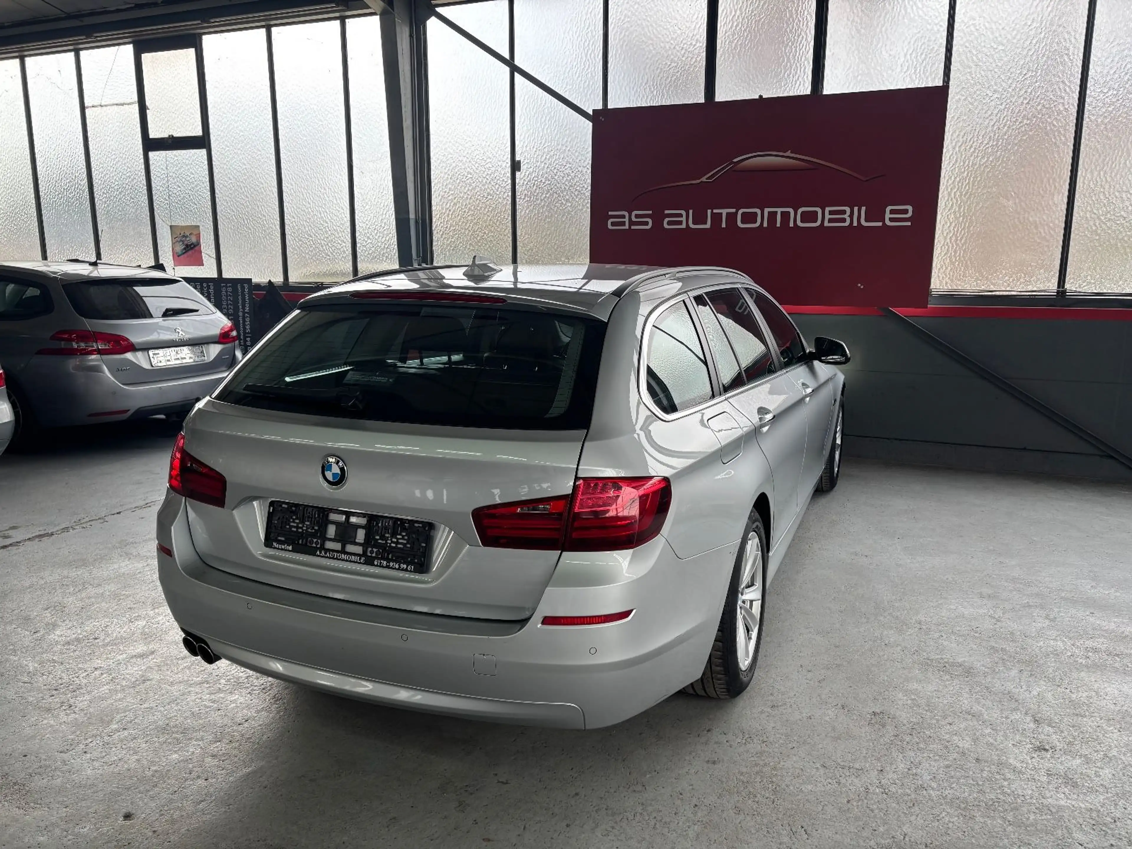 BMW 525 5 Touring 525 d xDrive/Leder/Navi/ — photo 11