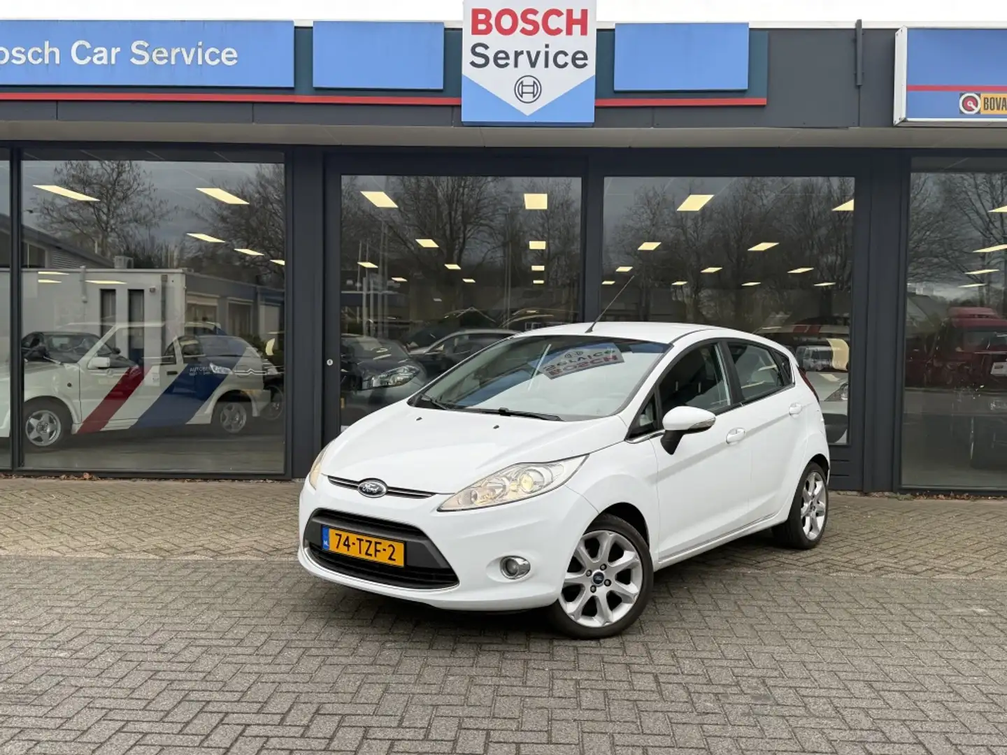 Ford Fiesta 1.25 Trend Weiß - 2