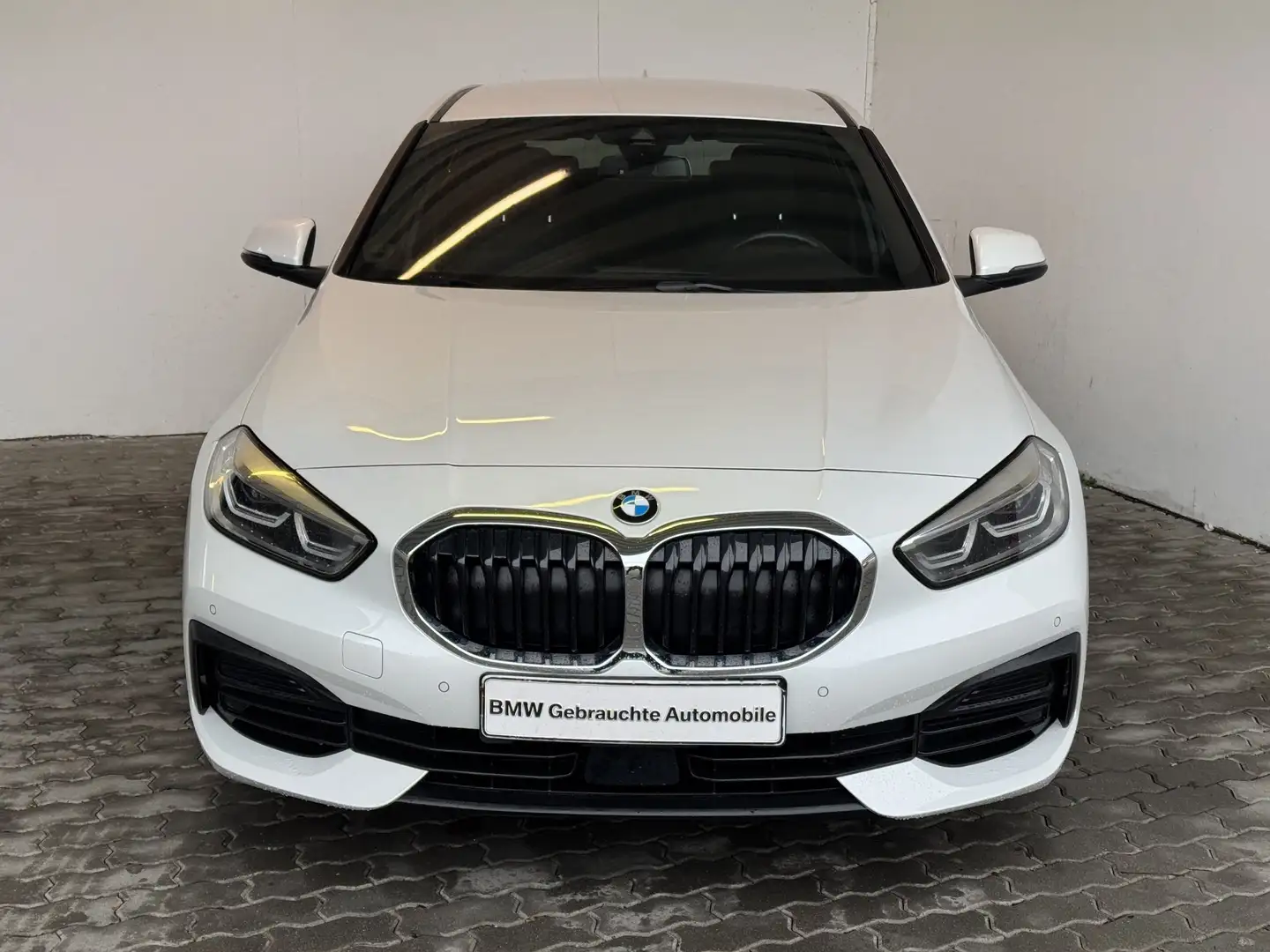 BMW 118 i 5-trg.(F40) LiveCock.LED.Klimaaut.SHZ.PDC. Bianco - 1