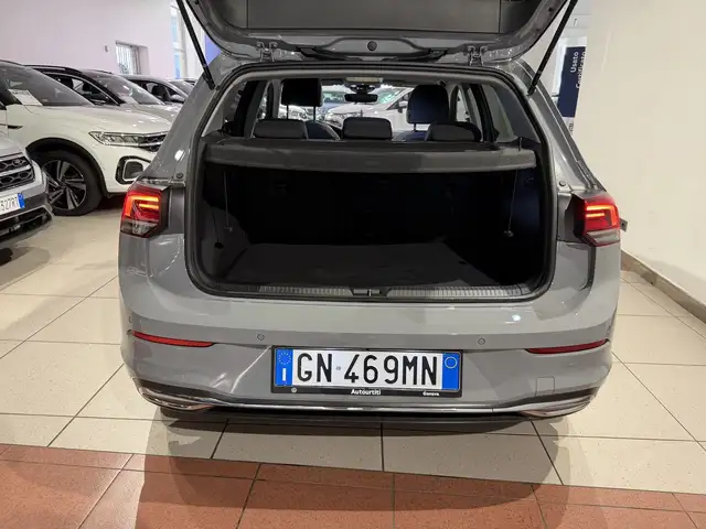 Volkswagen Golf view 10
