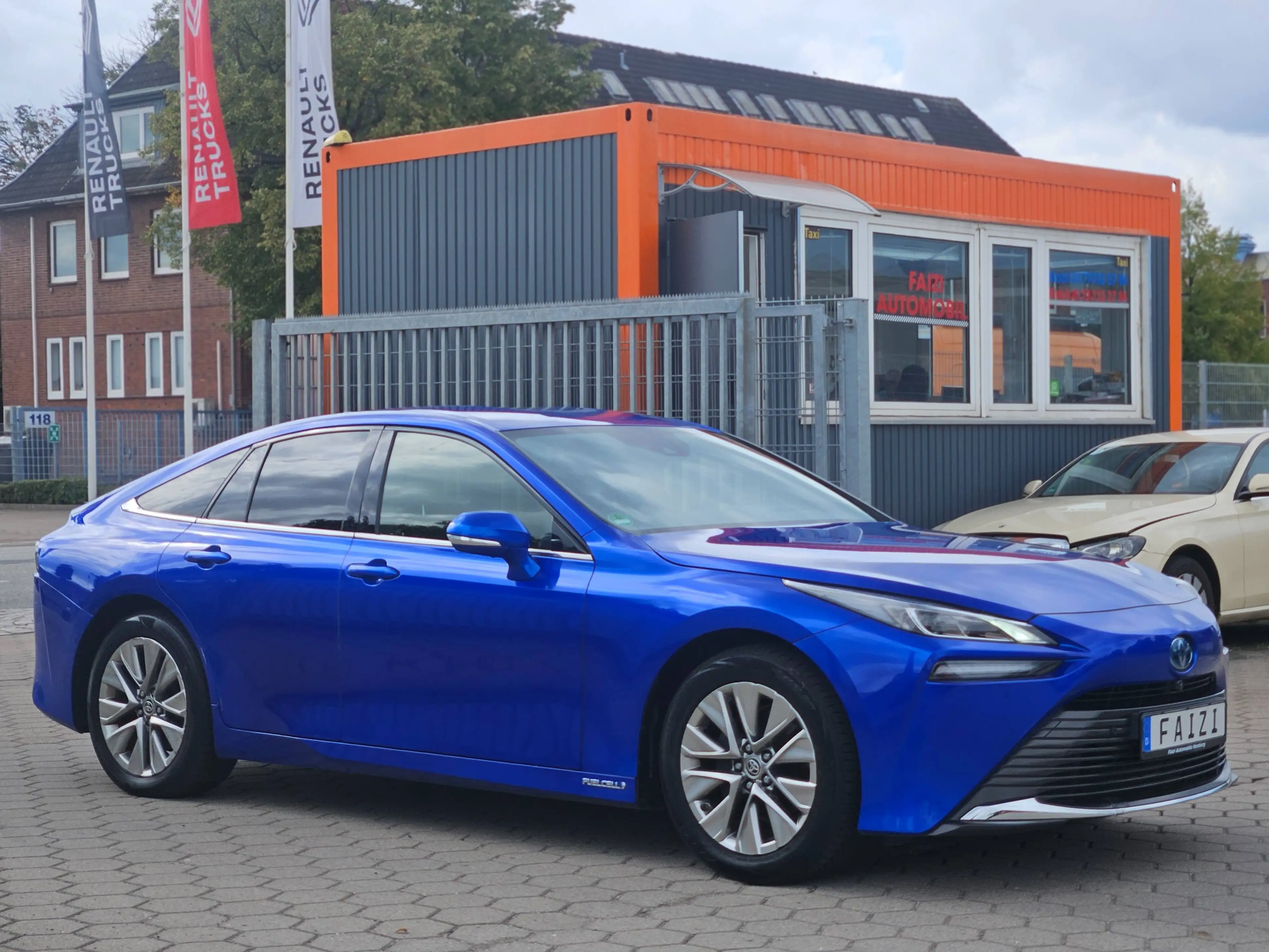 Toyota Mirai Leder TOP-Ausstattung 360° Kamera Navi Parktronik — photo 2