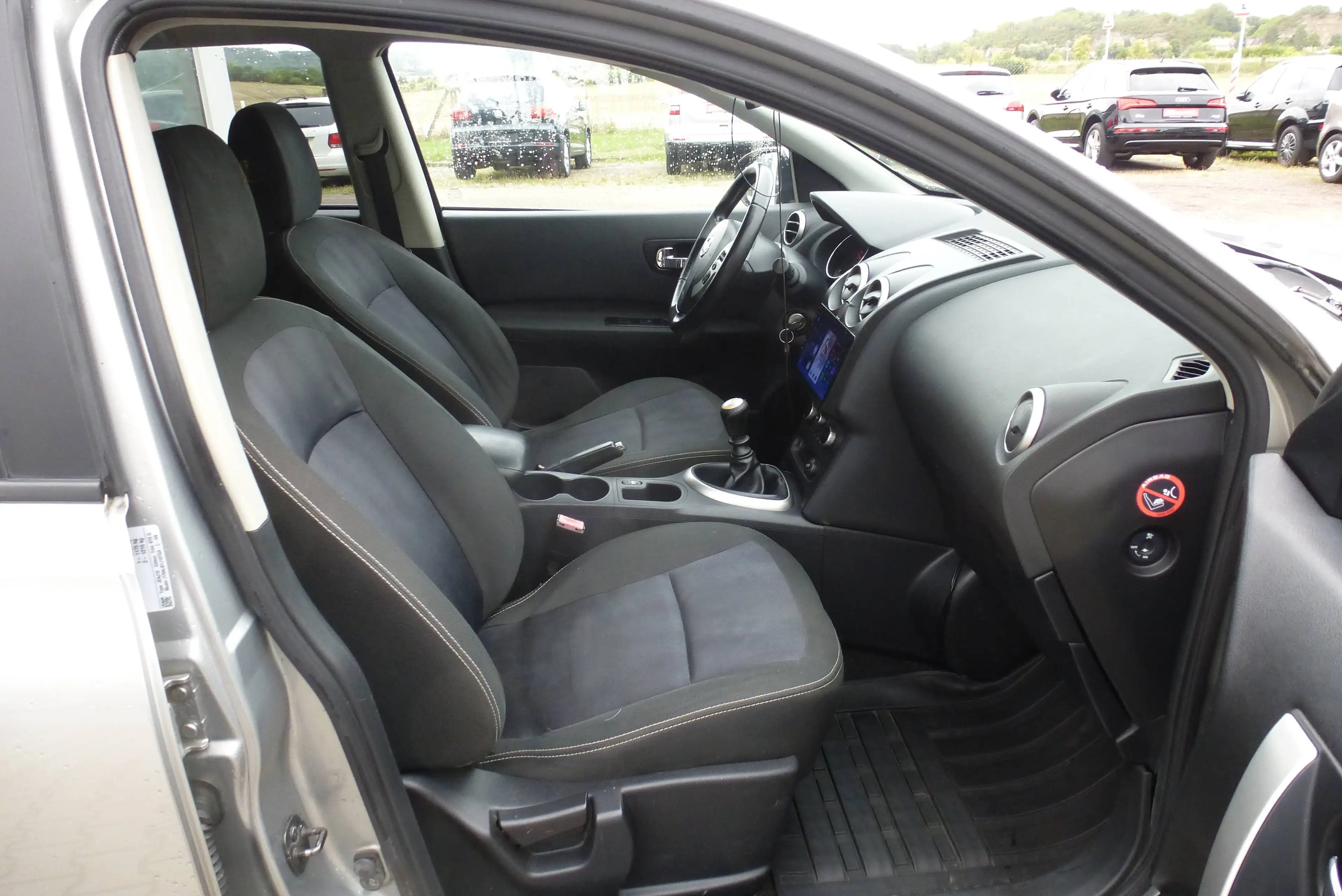 Nissan Qashqai+2 Klima/Ponarama/AHK/Euro5/7-Sitze — photo 12