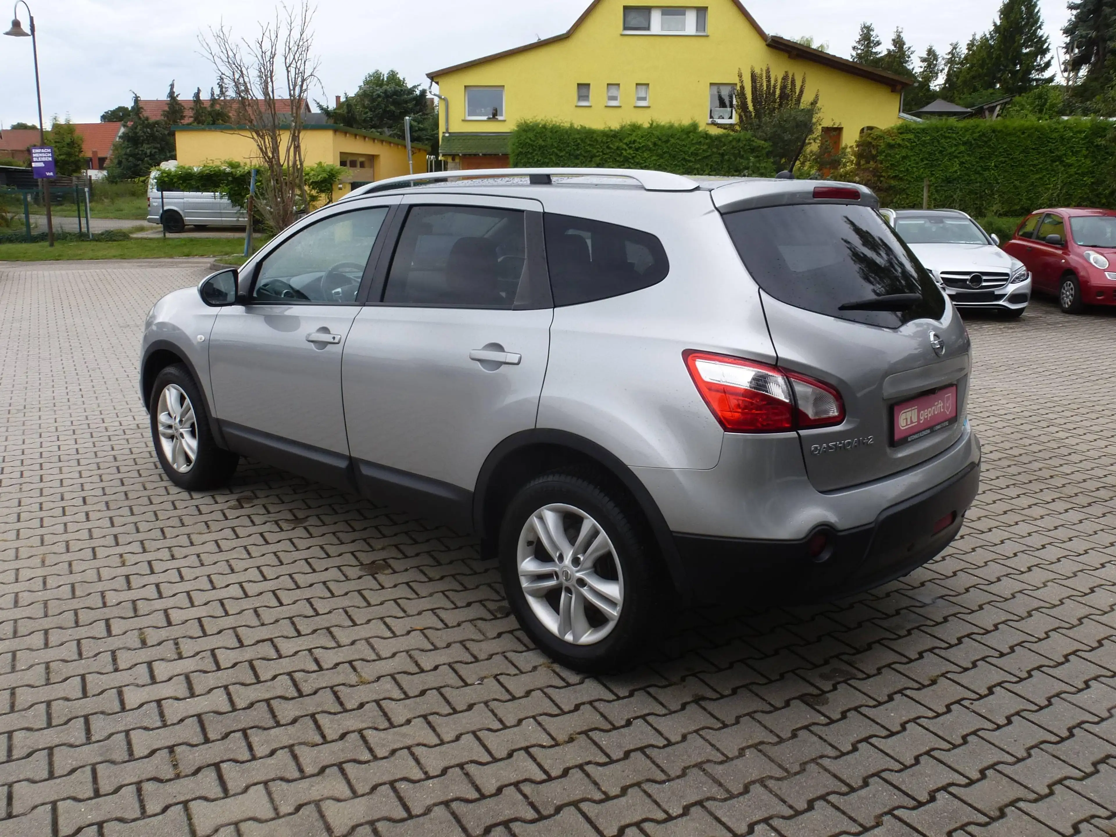 Nissan Qashqai+2 Klima/Ponarama/AHK/Euro5/7-Sitze — photo 4