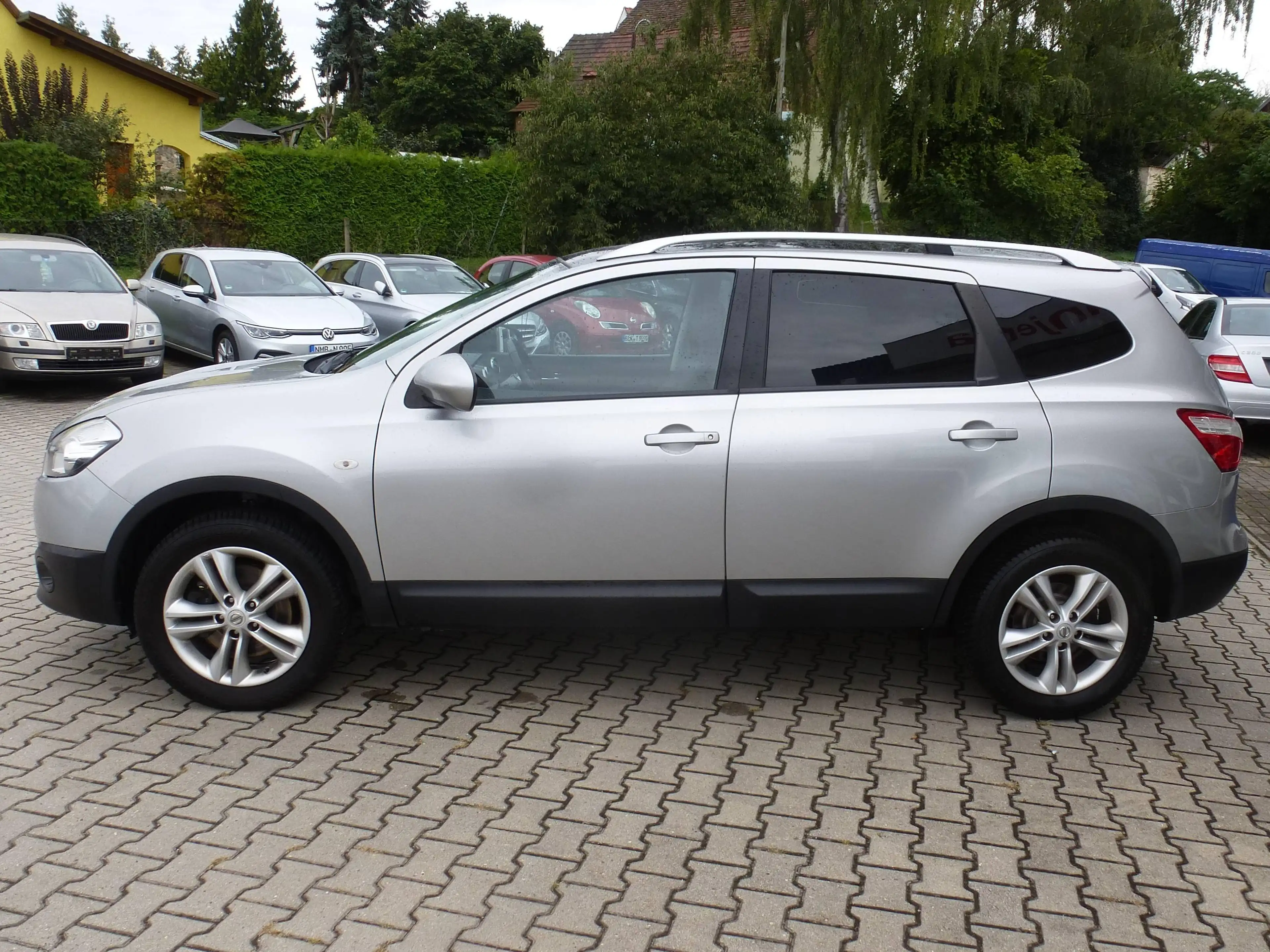 Nissan Qashqai+2 Klima/Ponarama/AHK/Euro5/7-Sitze — photo 7