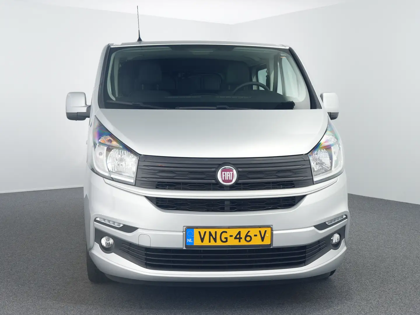 Fiat Talento 2.0 MultiJet L2H1 Business Pro DC | 34.000,- fisca Gris - 2