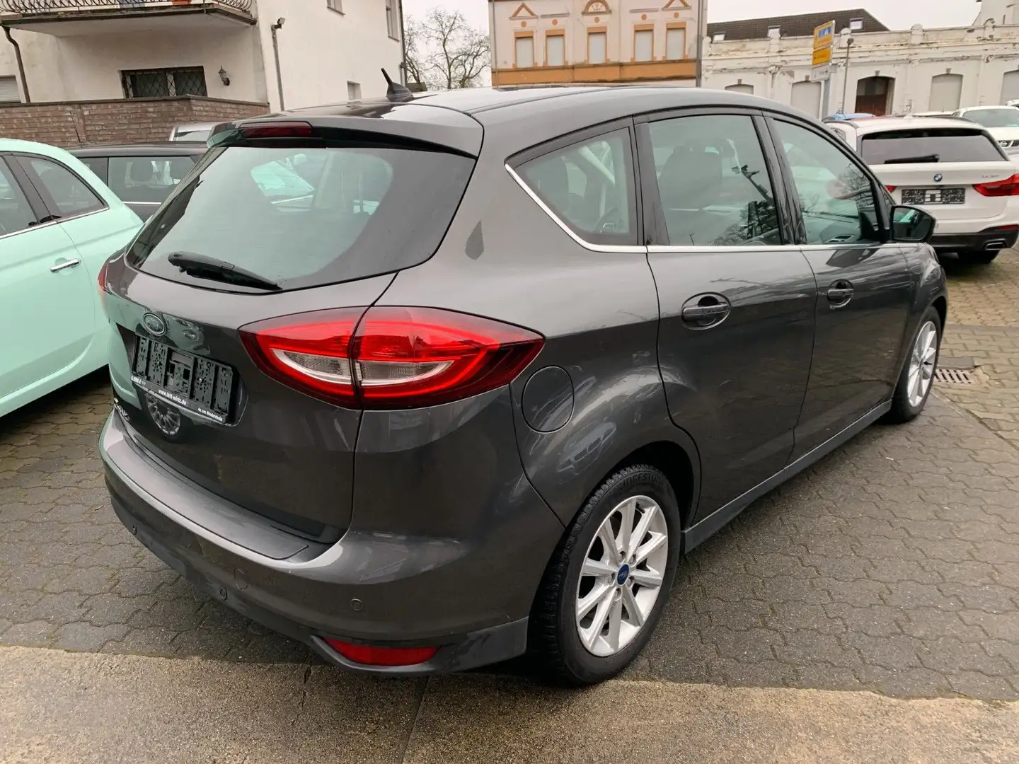 Ford C-Max 1.5 TDi Titanium Family Grau - 1
