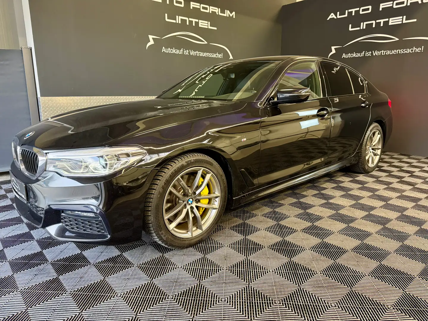 BMW 530 d M SPORT-LEDER-HUD-LNKRHZG-LED-AERODYN.-KEYLESS Schwarz - 2