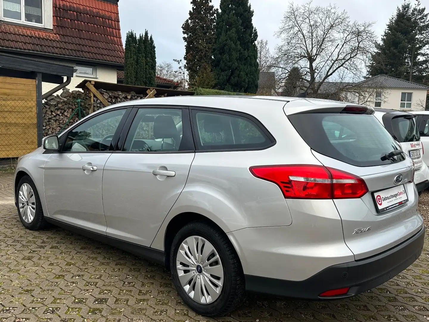 Ford Focus Turnier Trend, Klima, beheizbare Scheibe Silber - 2
