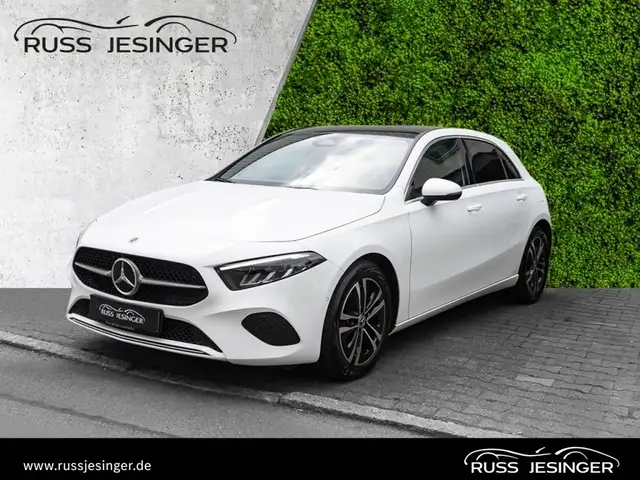 Mercedes-Benz A 180 Progressive *Pano*Cam*ParkA*TotW*MBUX*Navi