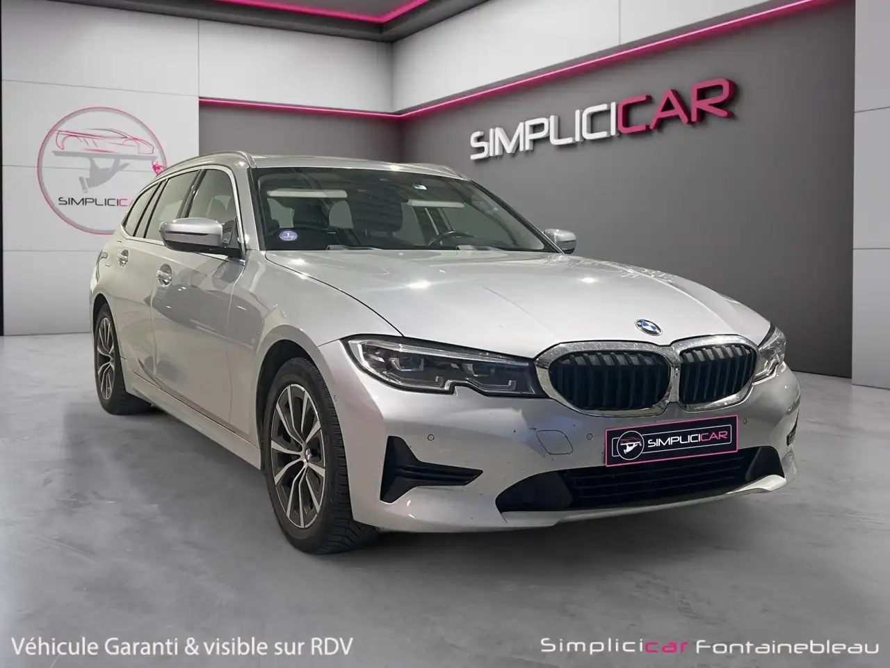 BMW 330