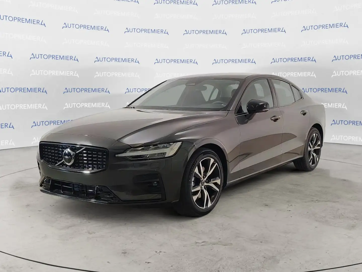 Volvo S60 B4 automatico Plus Dark PRONTA CONSEGNA oltre one Szürke - 1