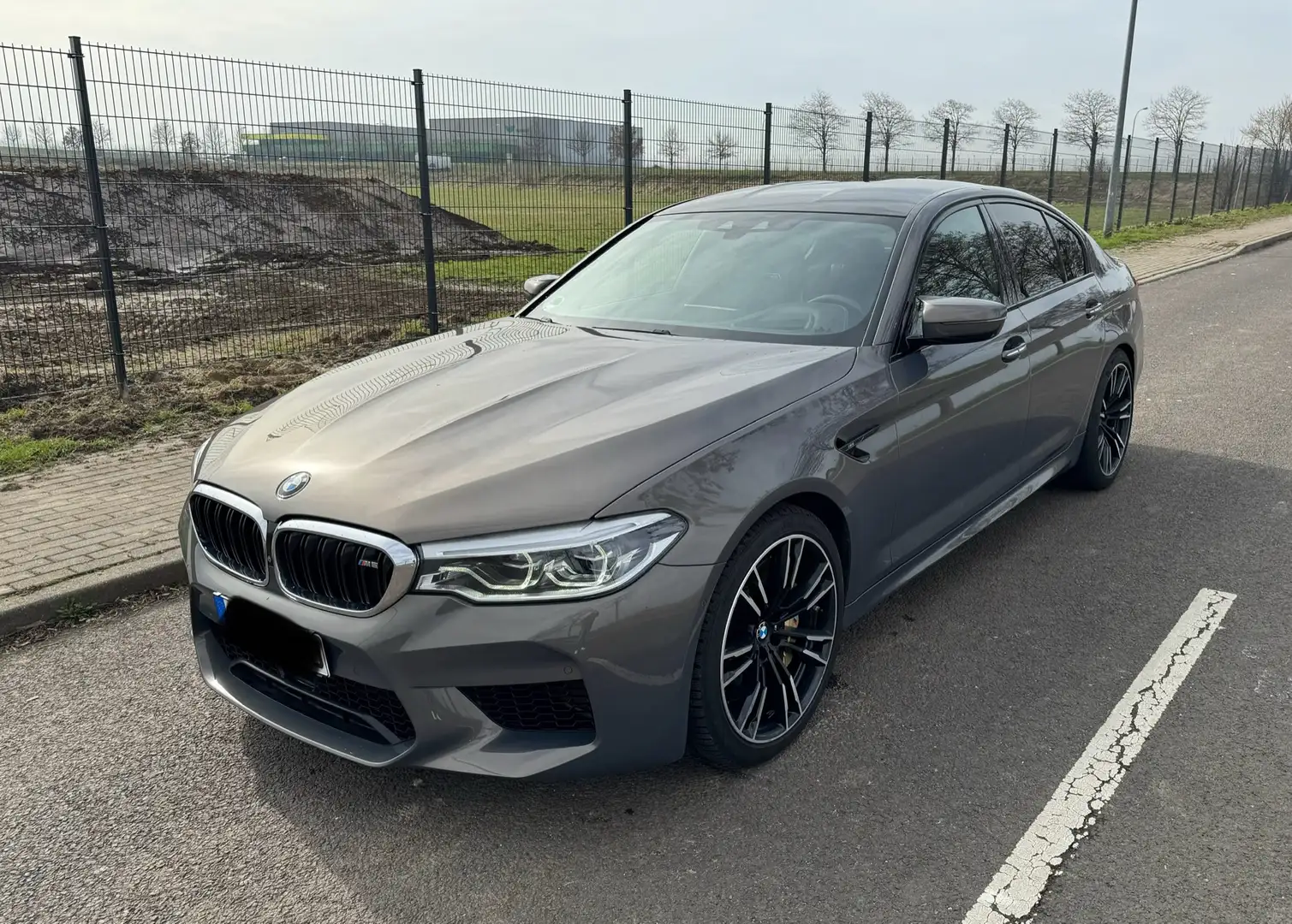 BMW M5 Carbon Grey - 1