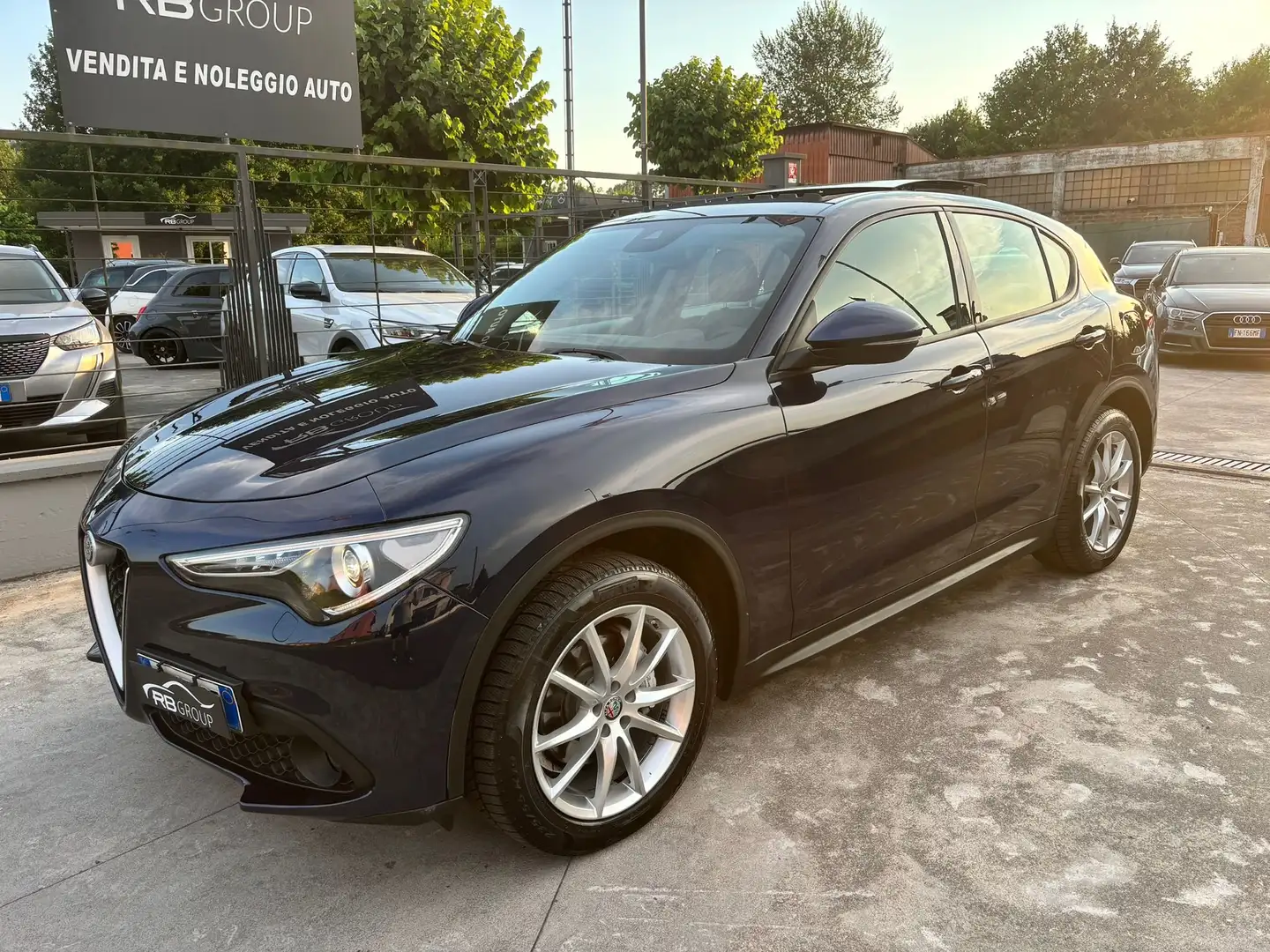 Alfa Romeo Stelvio Stelvio 2017 2.2 t Business Q4 210cv auto Blu/Azzurro - 1