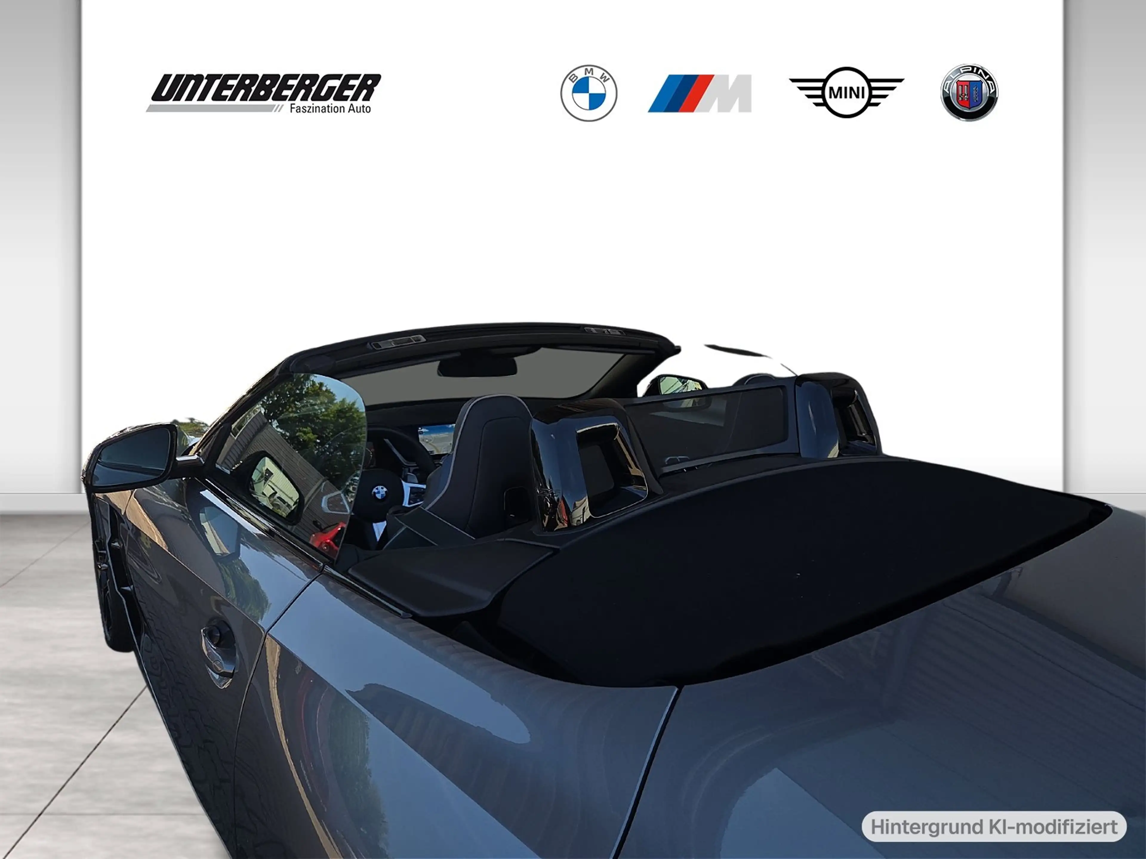 BMW Z4 sDrive20i — photo 12