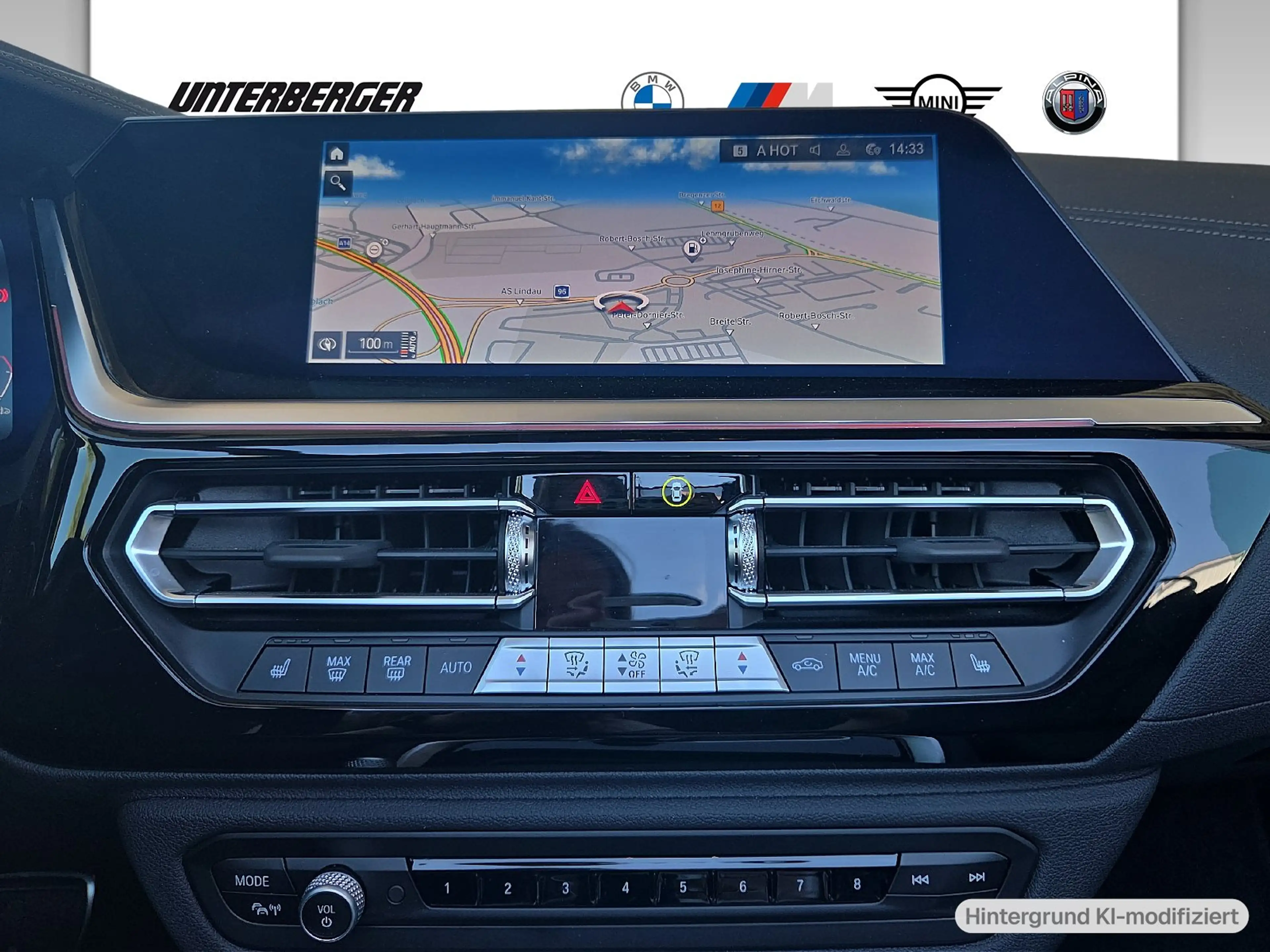 BMW Z4 sDrive20i — photo 8