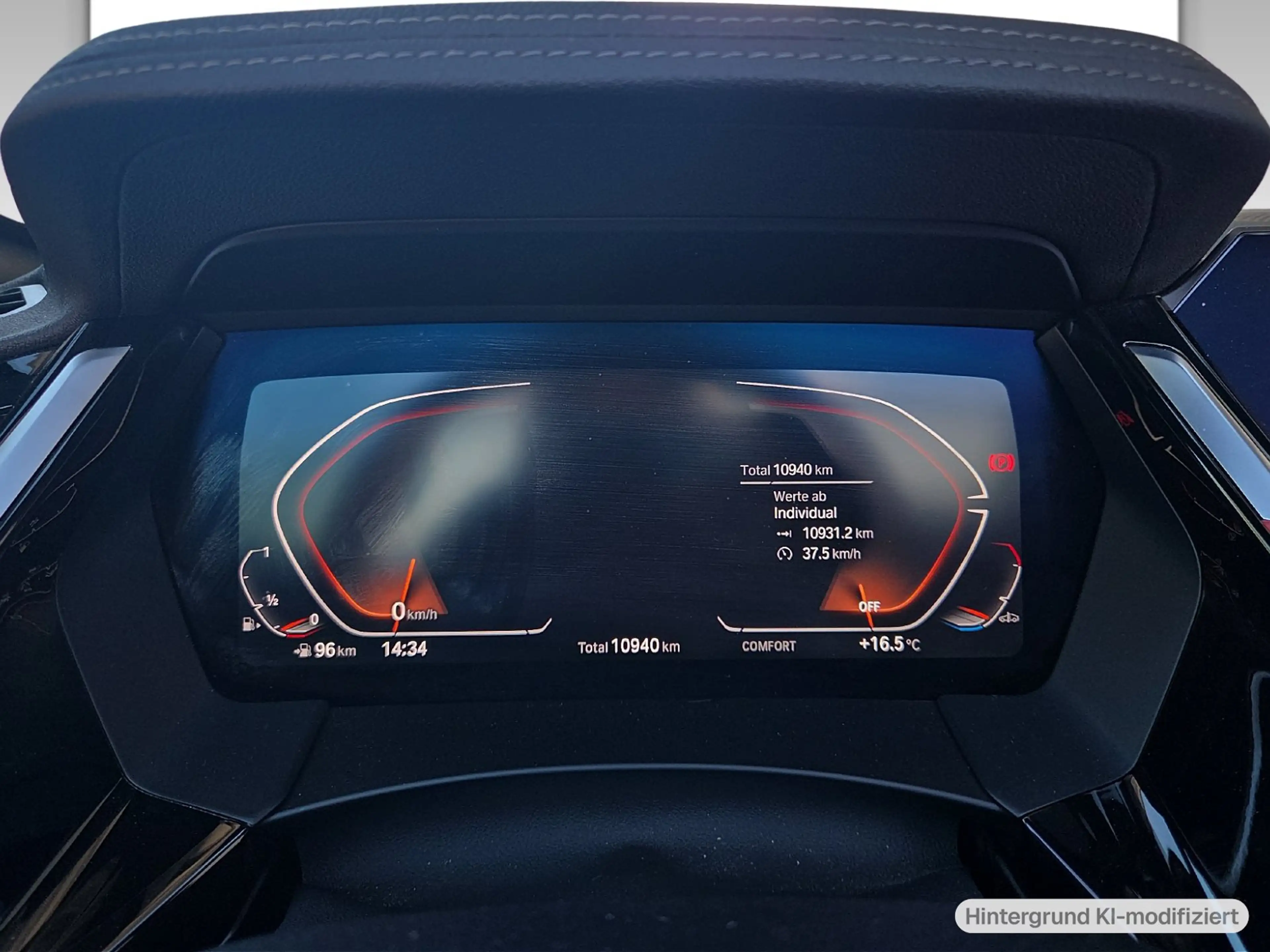BMW Z4 sDrive20i — photo 9