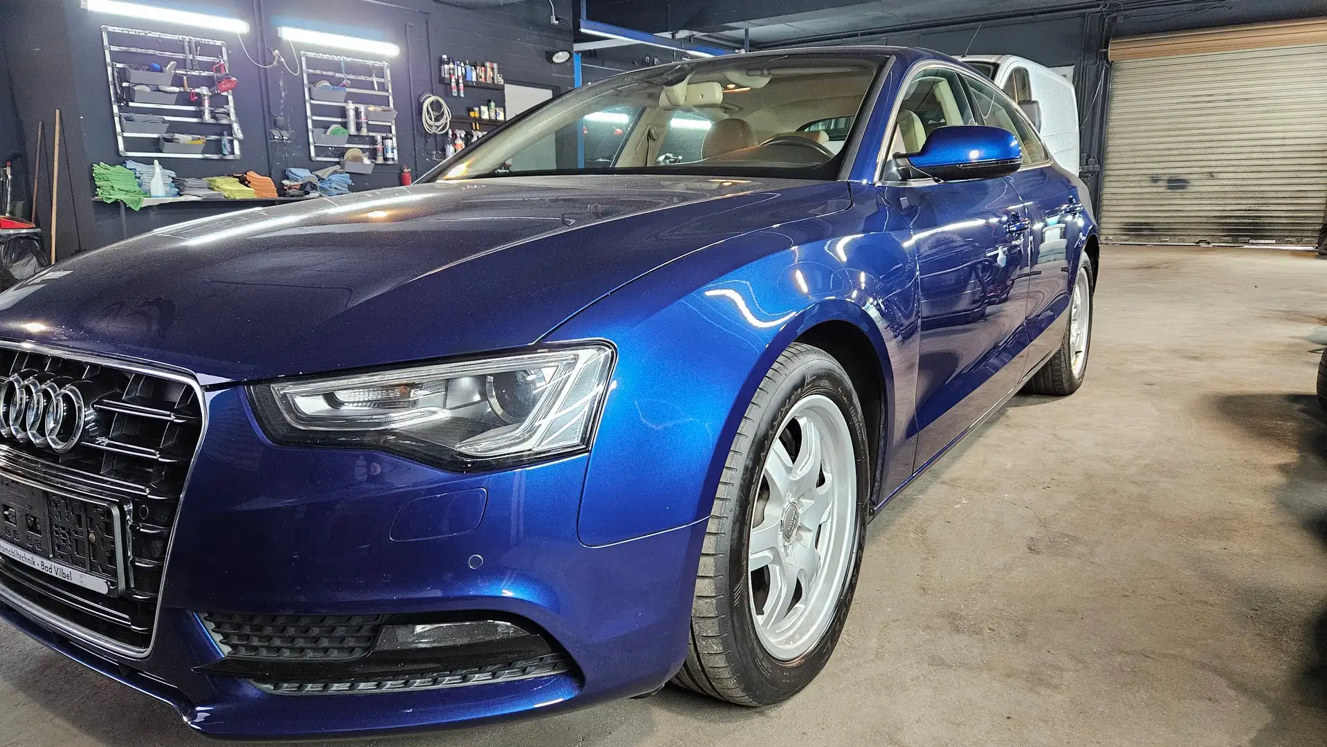 Audi A5 2.0 TFSI quattro (155kW) Blau - 1