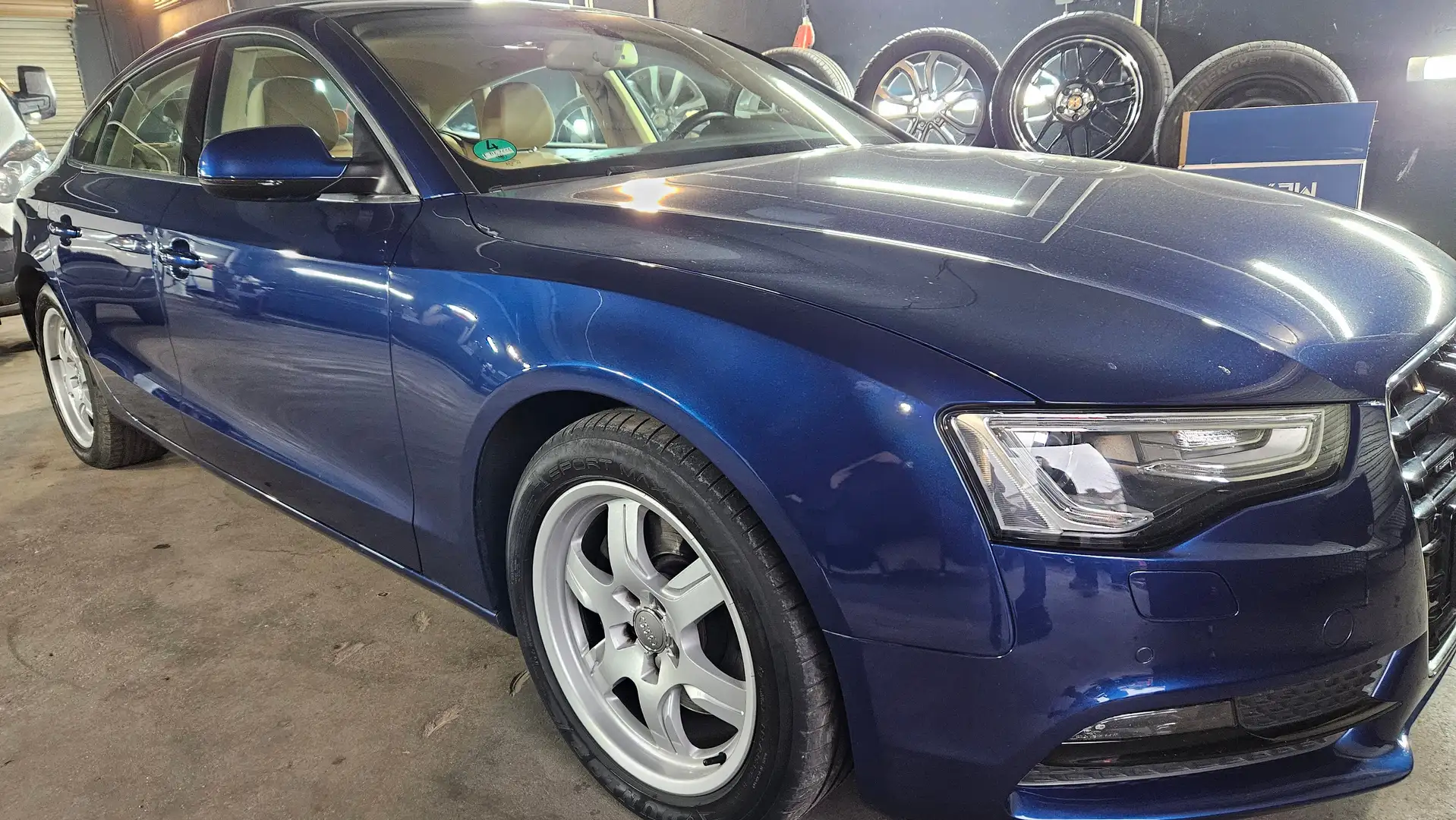 Audi A5 2.0 TFSI quattro (155kW) Blau - 2