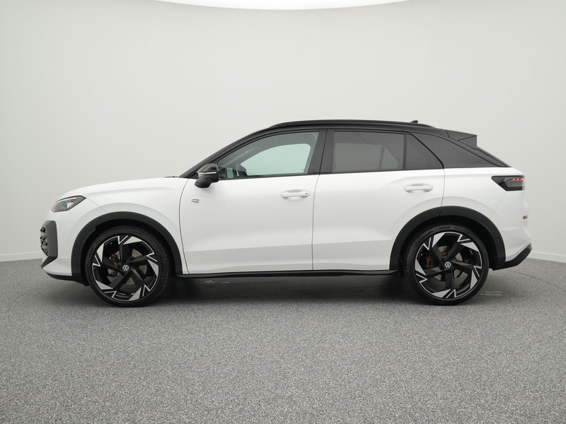 Volkswagen T-Roc R-Line First Edition 1.5 eTSI 150 PK | 360' camera — photo 12