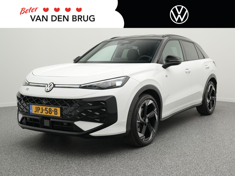 Volkswagen T-Roc R-Line First Edition 1.5 eTSI 150 PK | 360' camera