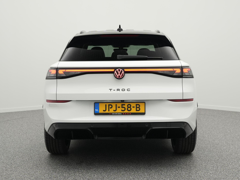 Volkswagen T-Roc R-Line First Edition 1.5 eTSI 150 PK | 360' camera — photo 6