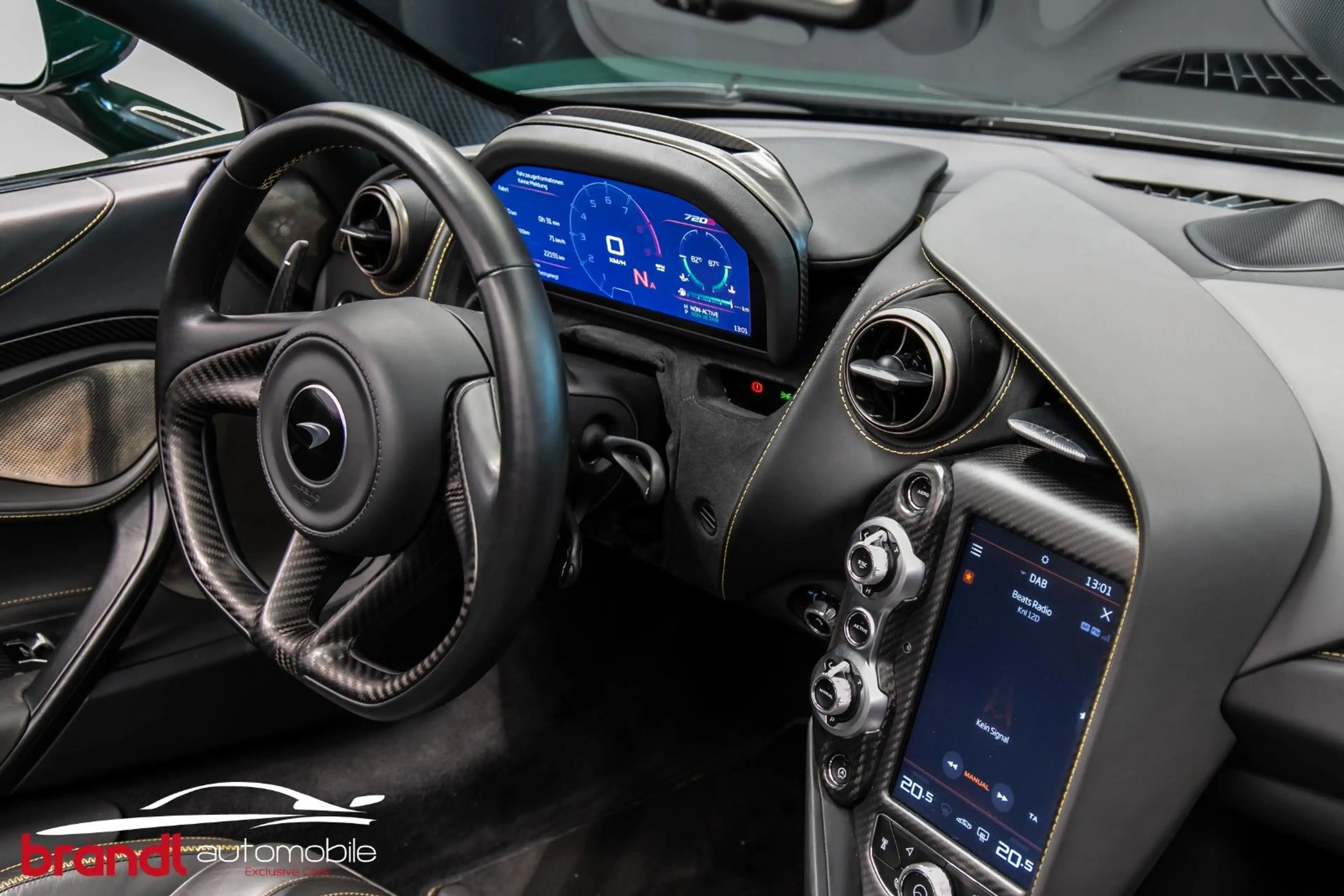 McLaren 720S / DE / British Racing Green / Lift / B&W — photo 27