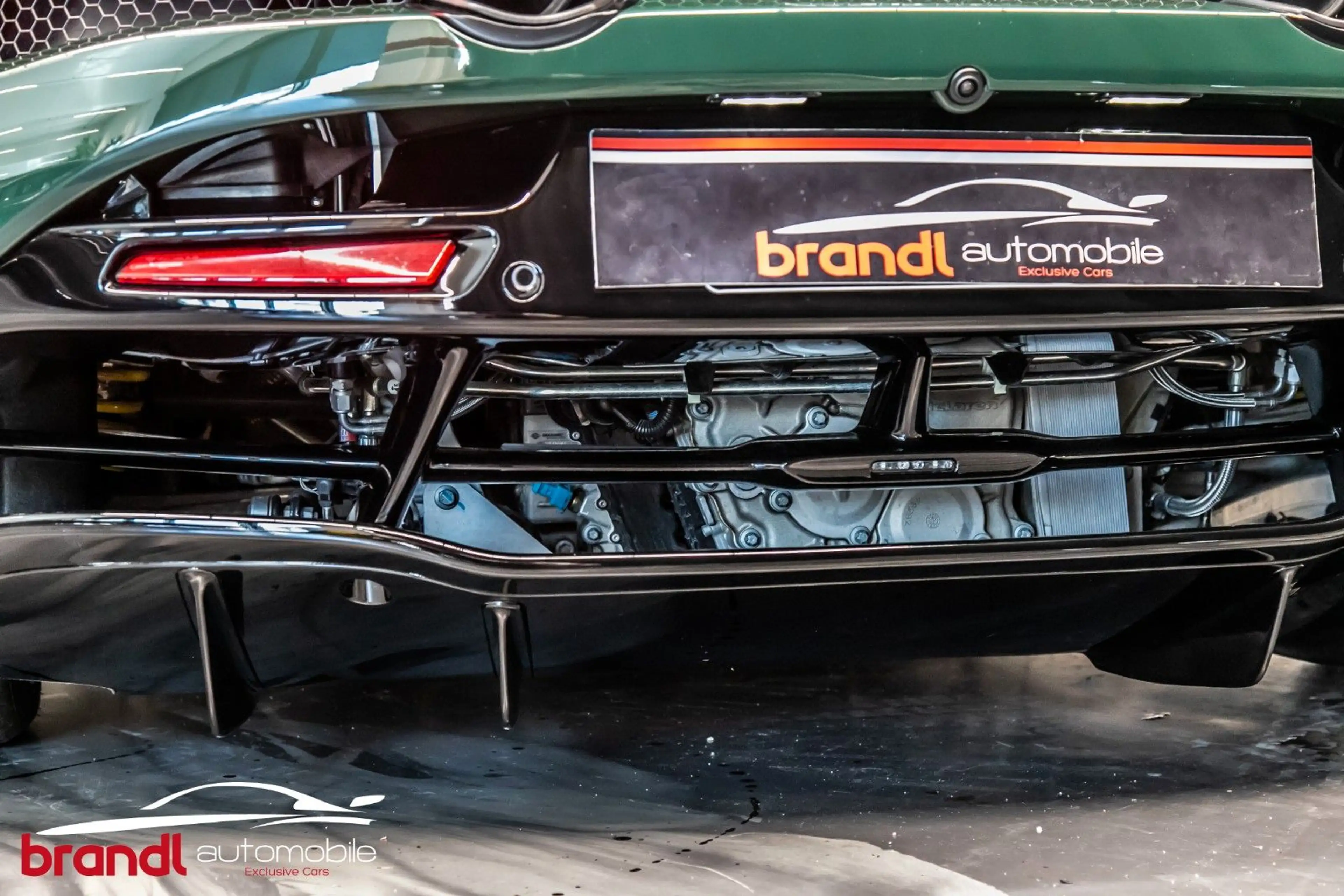 McLaren 720S / DE / British Racing Green / Lift / B&W — photo 21