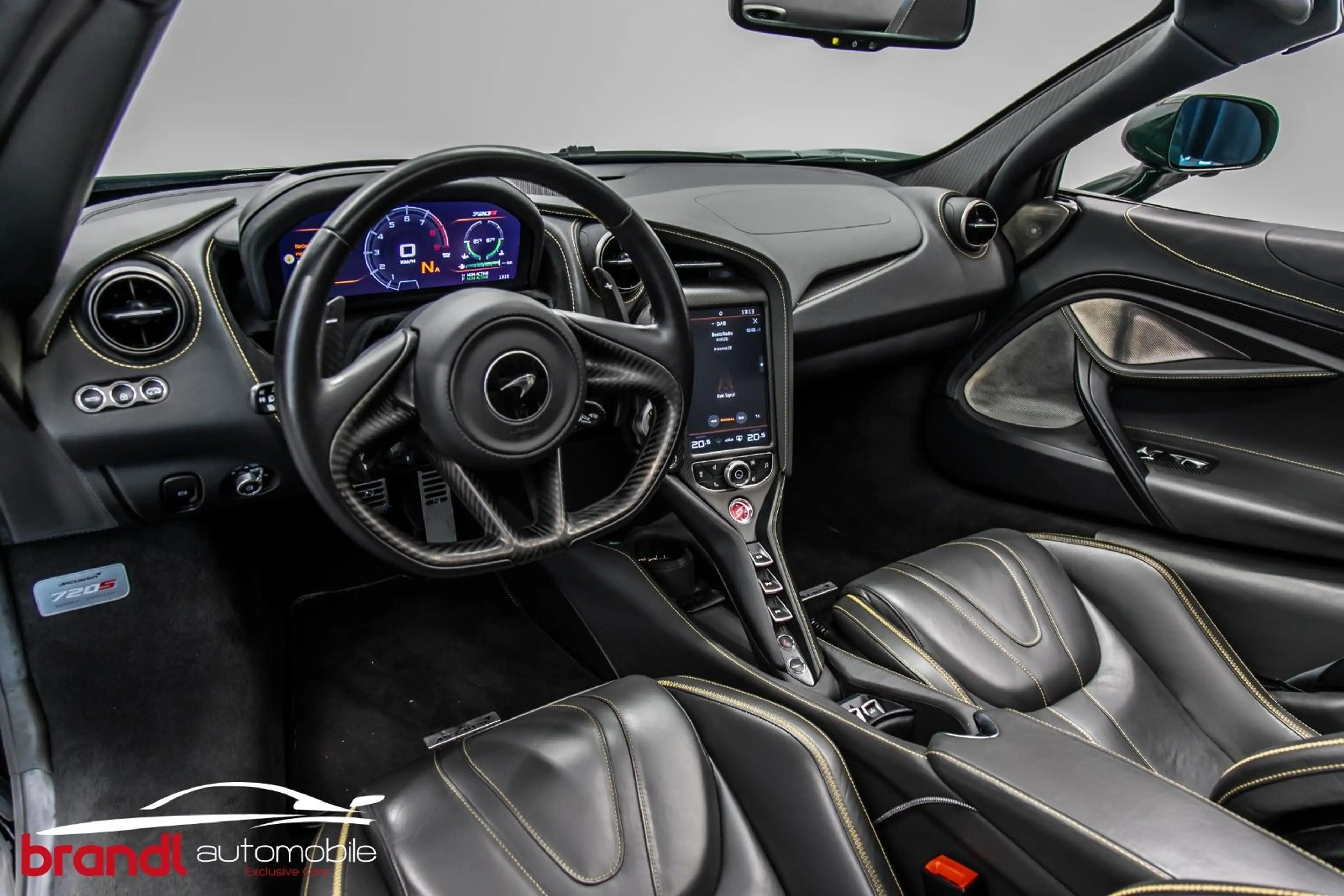 McLaren 720S / DE / British Racing Green / Lift / B&W — photo 26