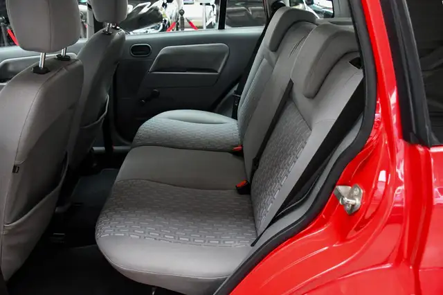 Ford Fusion view 11