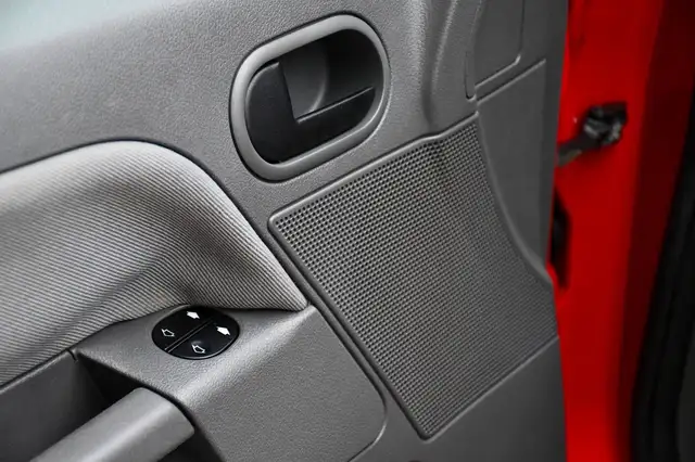 Ford Fusion view 7