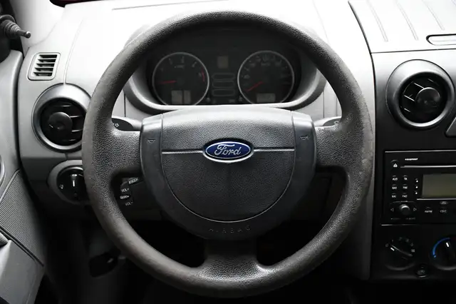 Ford Fusion view 14