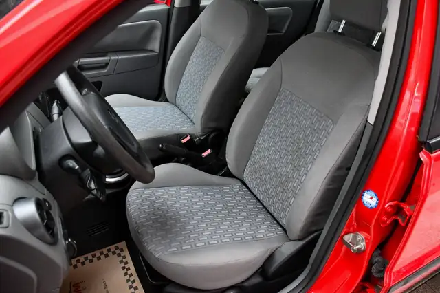Ford Fusion view 9