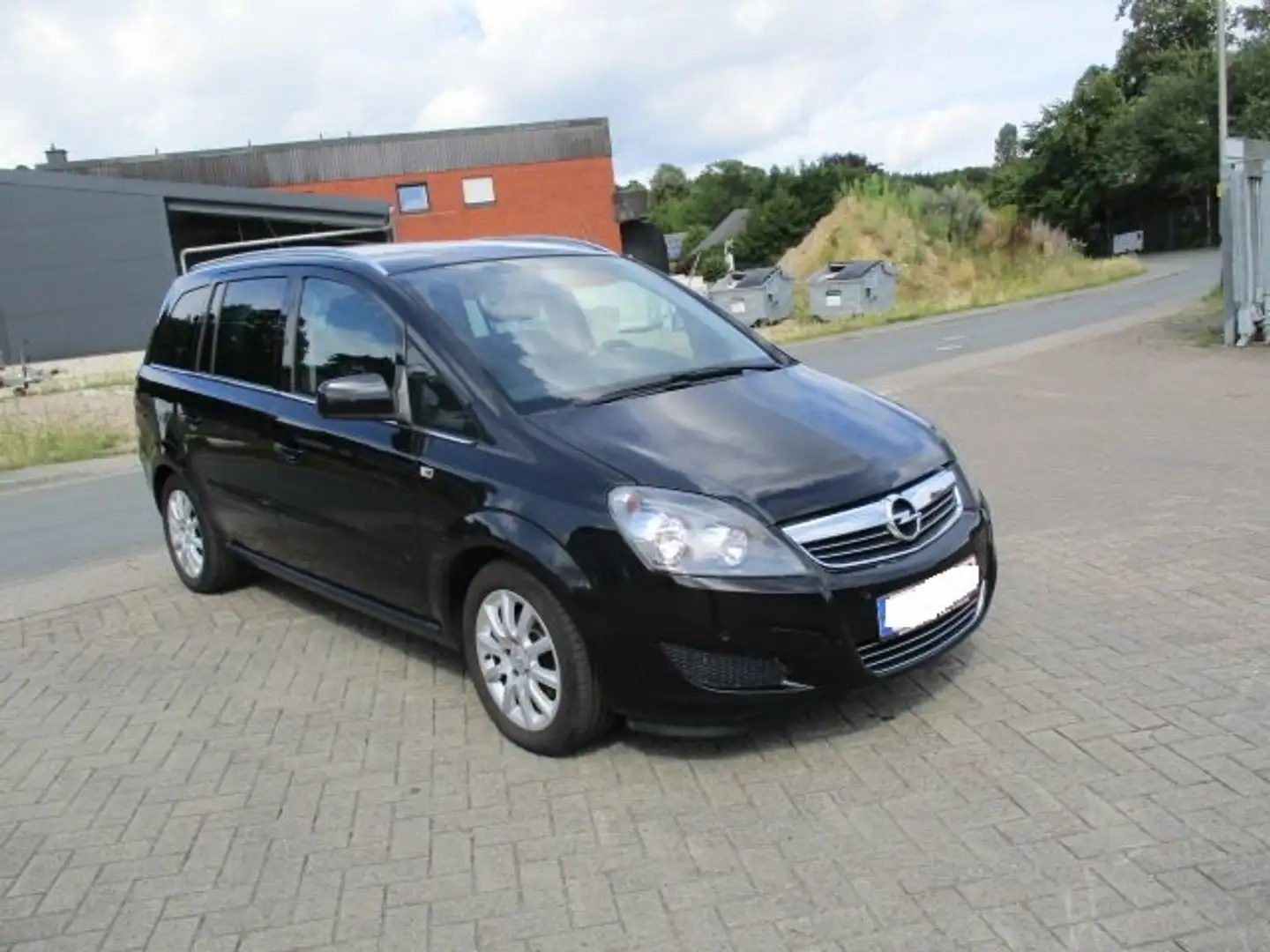 Opel Zafira 1.8 Easytronic Edition 111 Jahre Black - 1