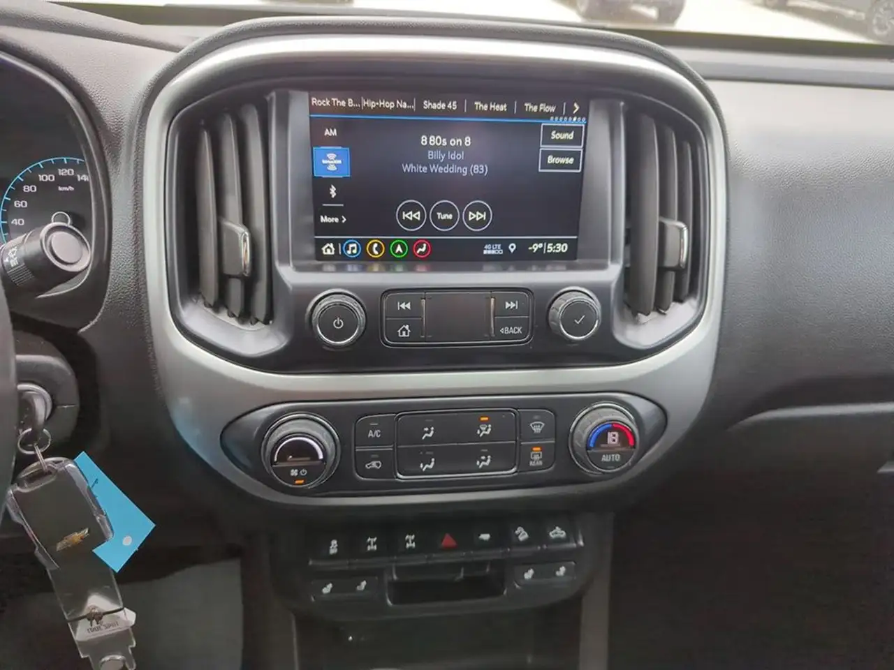Chevrolet Colorado снимка Chevrolet Colorado