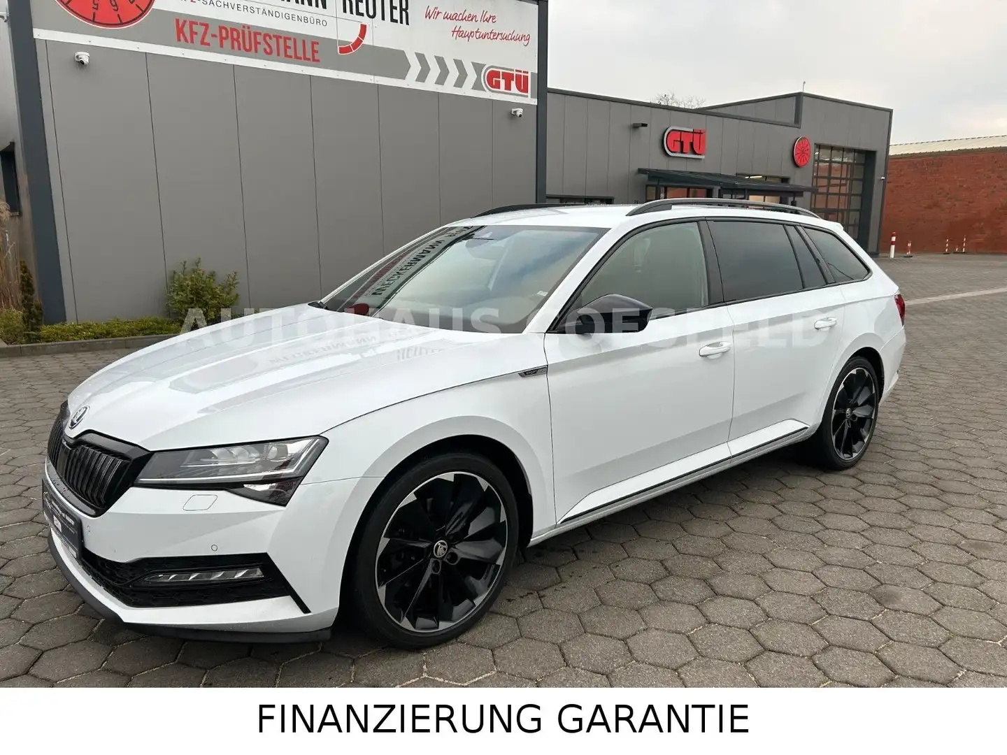 Skoda Superb Combi Sportline iV*Allwetterreifen *TOP* Weiß - 1