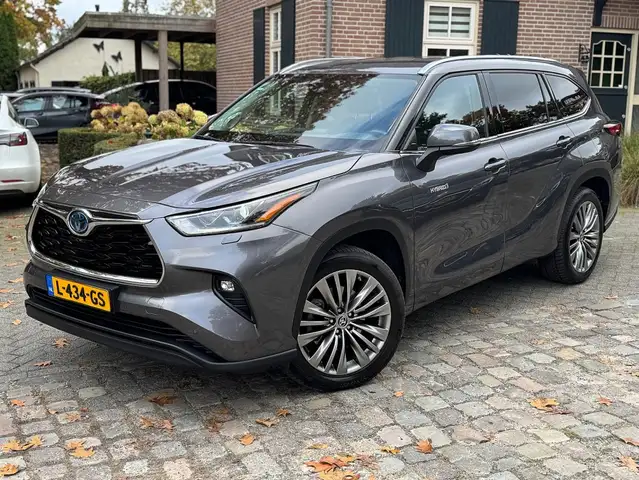 Toyota Highlander 2.5 AWD 248pk Hybrid Executive 7p ecc,leer,navi,tr