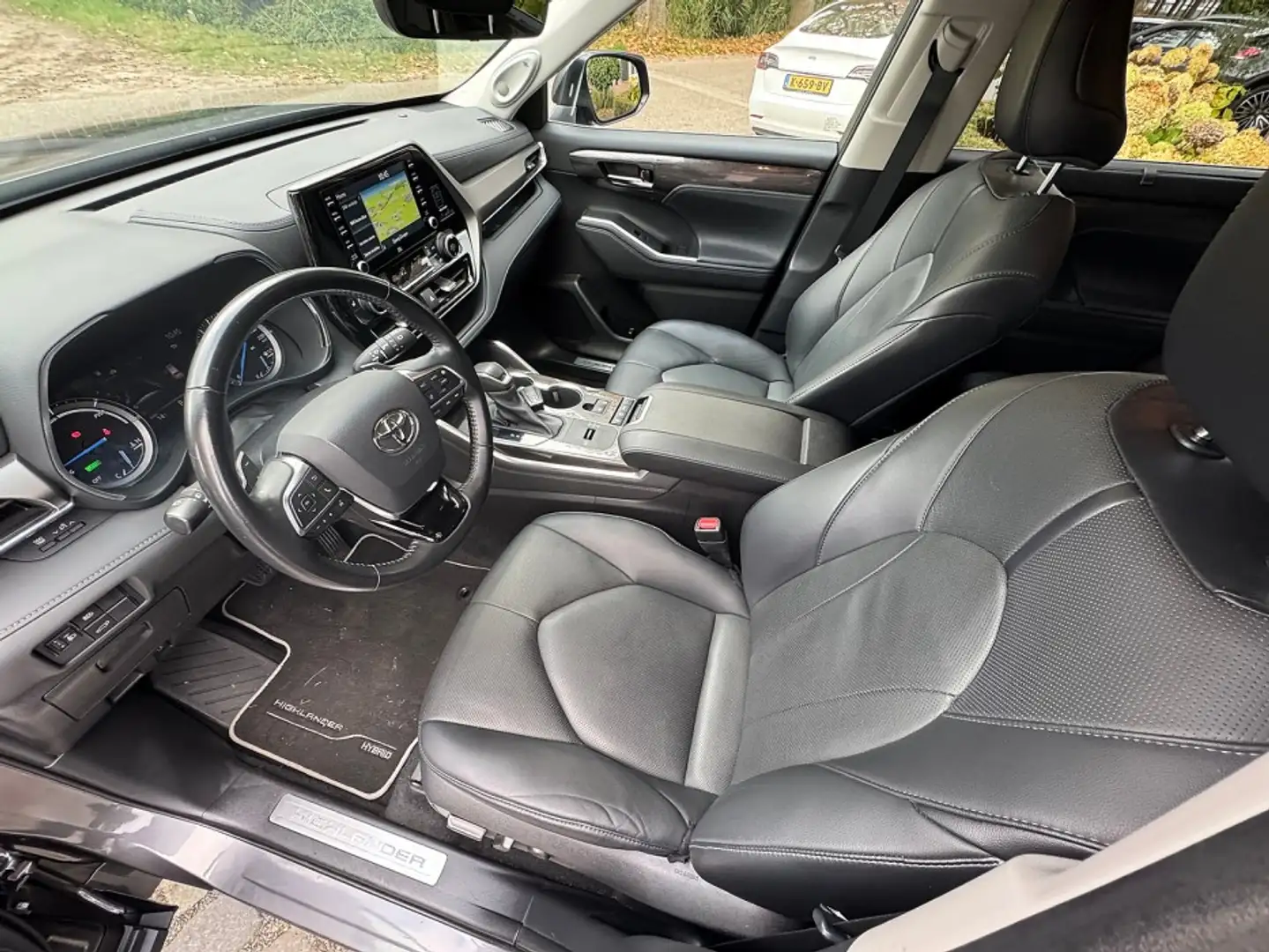Toyota Highlander 2.5 AWD 248pk Hybrid Executive 7p ecc,leer,navi,tr Grijs - 2