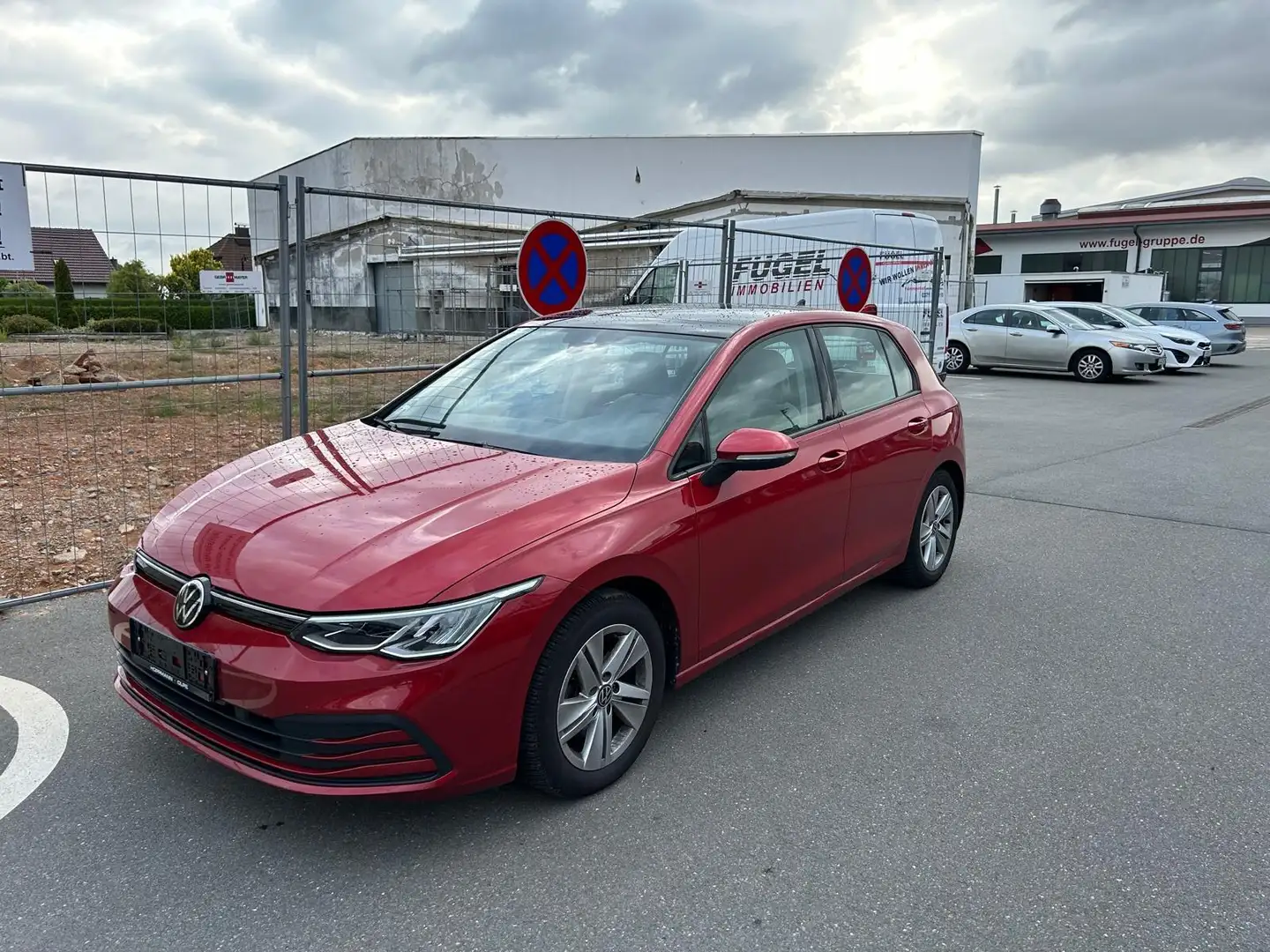 Volkswagen Golf 1.5 TSI Life LED|Pano|ACC|Navi|SHZ Rosso - 2