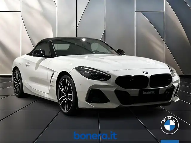 BMW Z4 view 3