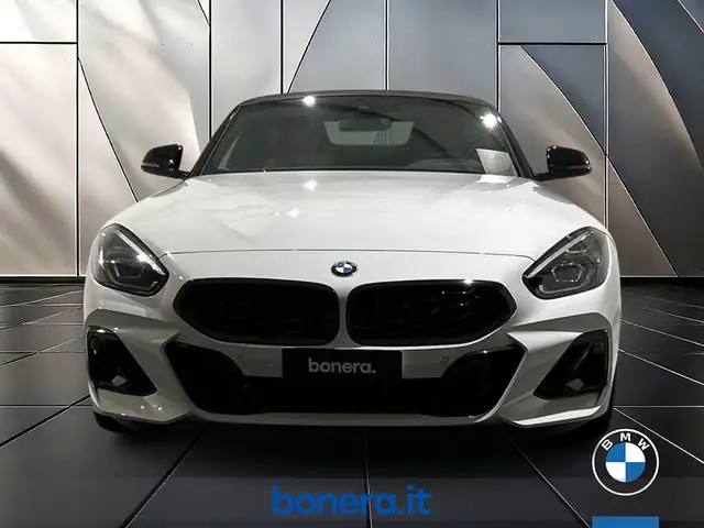 BMW Z4 view 2