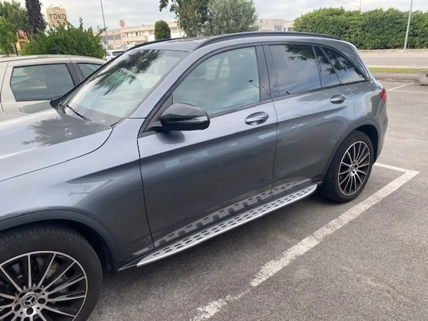 Mercedes-Benz GLC 250 GLC 250 d Executive 4matic auto Grijs - 1