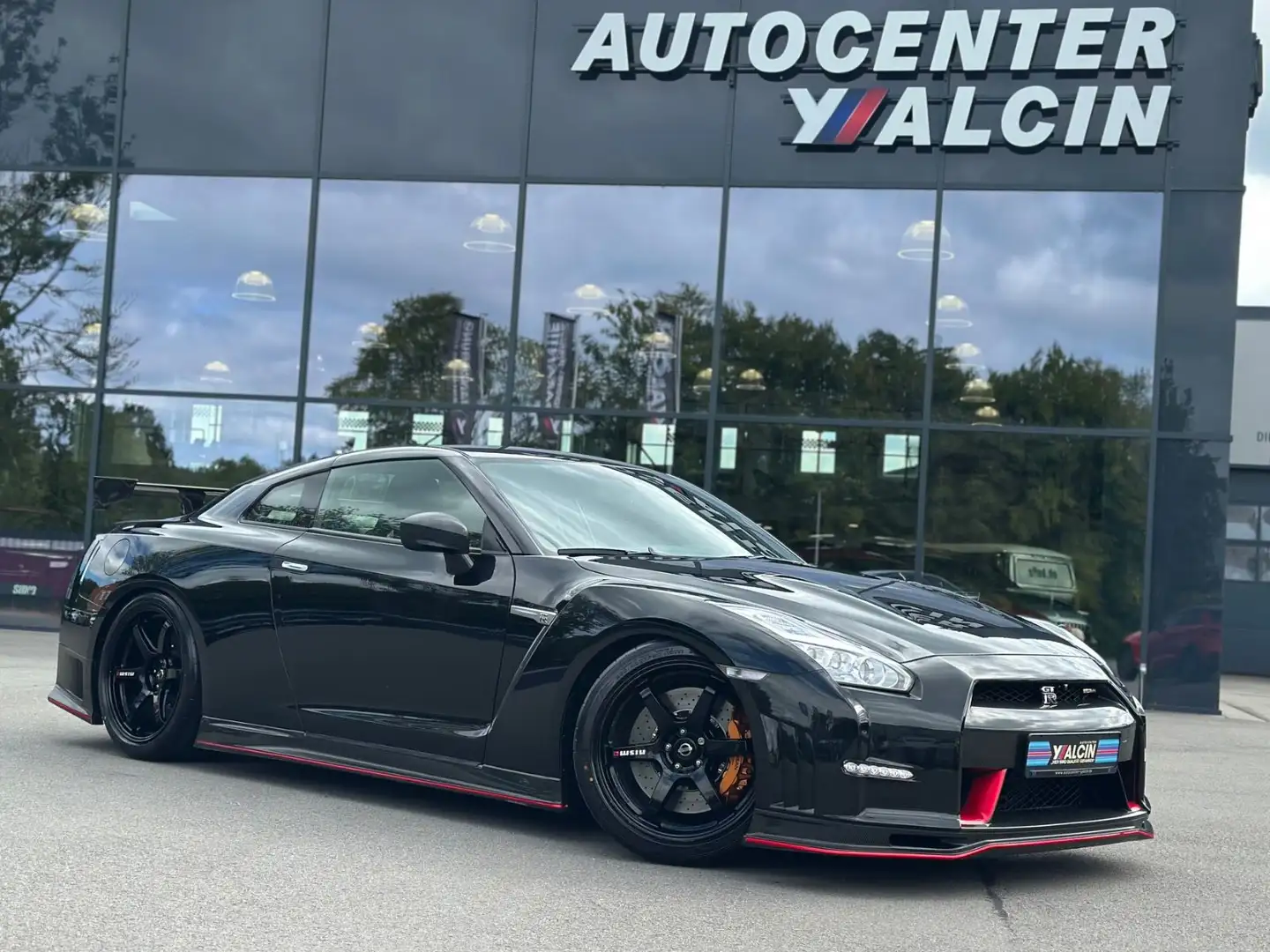 Nissan GT-R 3.8l Nismo 2.HA/S-HEFT/BRD/CARBON/RECARO/LM Schwarz - 1