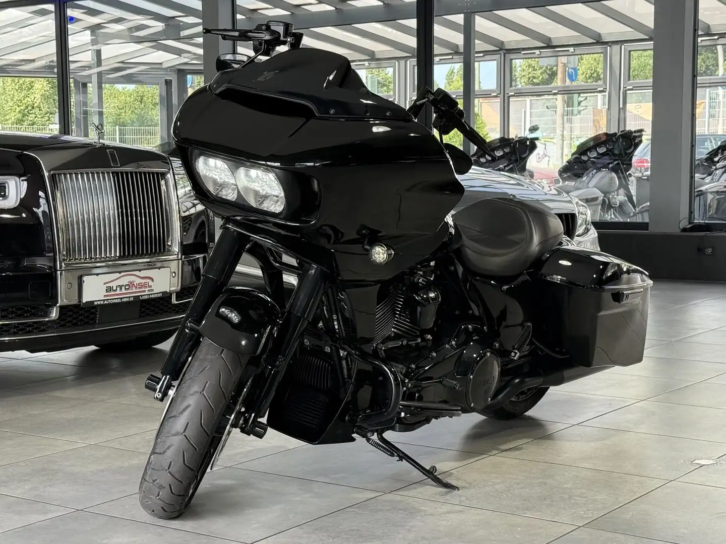 Harley-Davidson Road Glide Special FLTRXS 114  APE Custom Navi Schwarz - 1