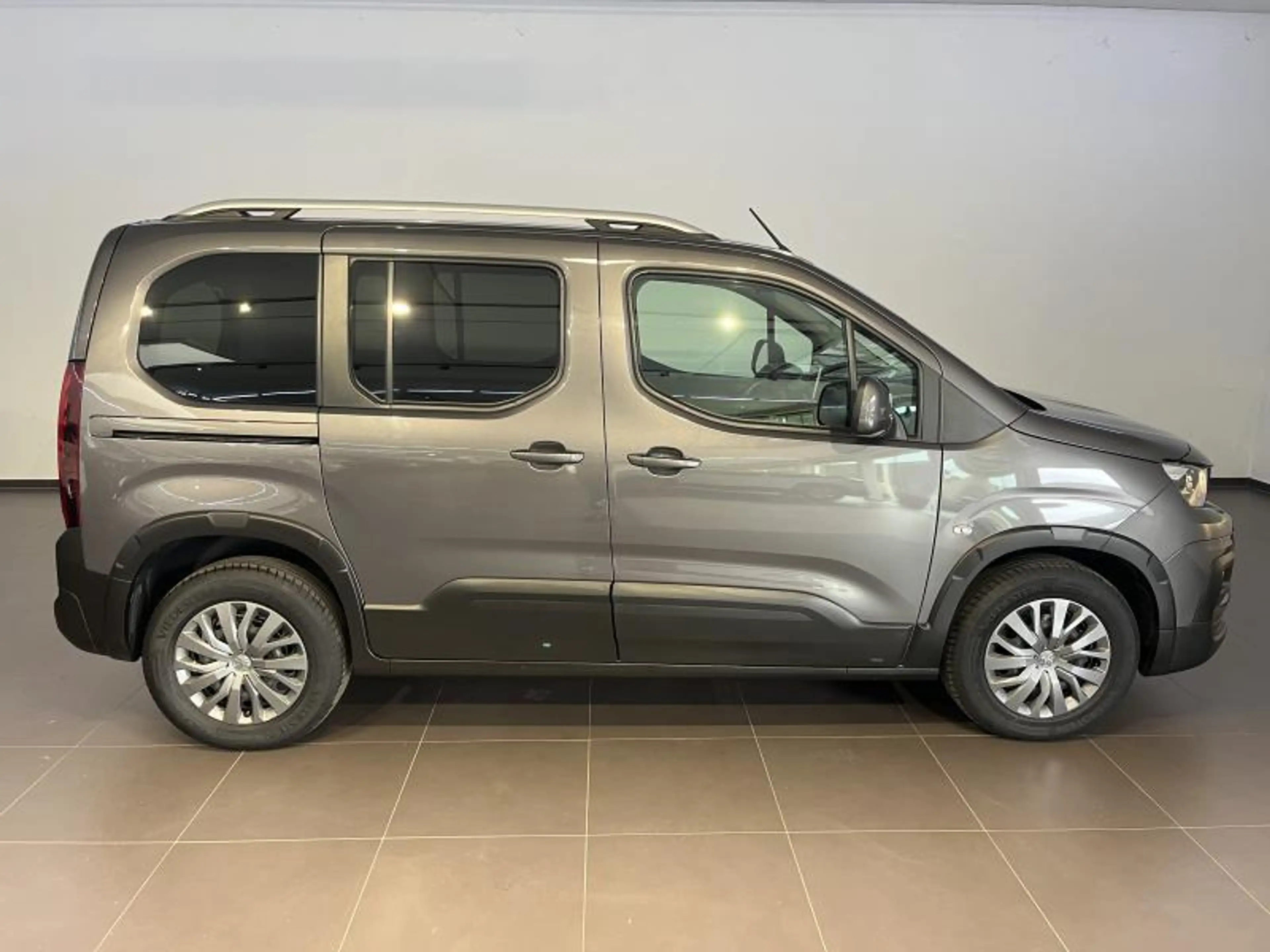 Peugeot Rifter Allure — photo 8