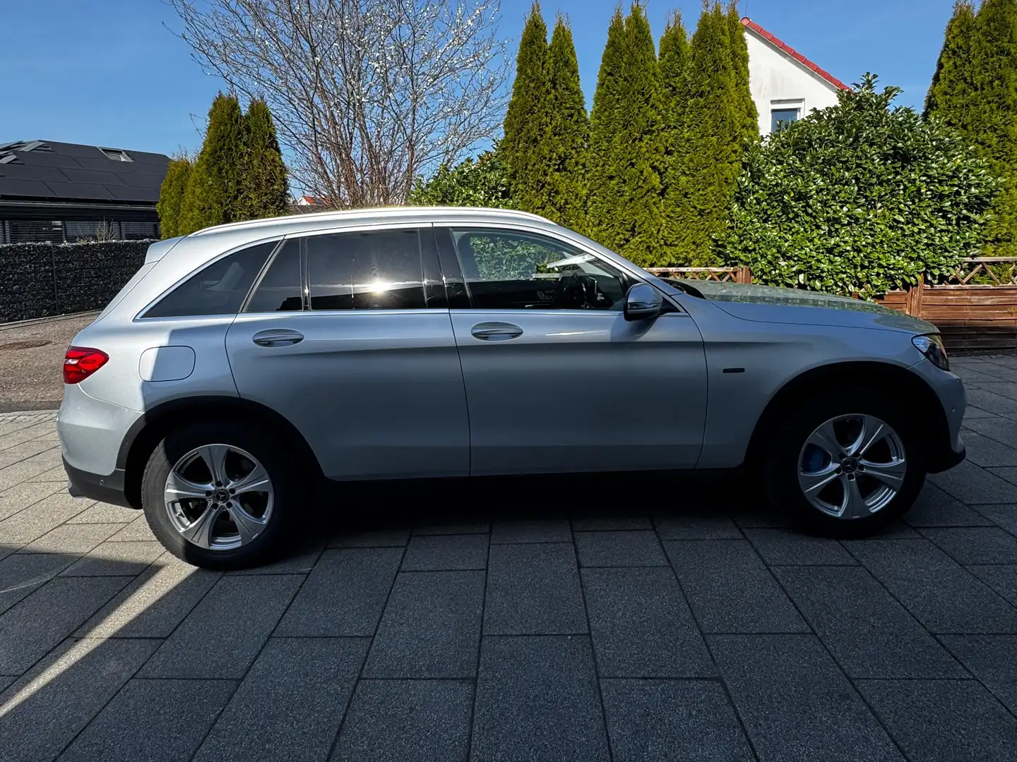 Mercedes-Benz GLC 350 GLC 350 e 4Matic 7G-TRONIC Exclusive Zilver - 2