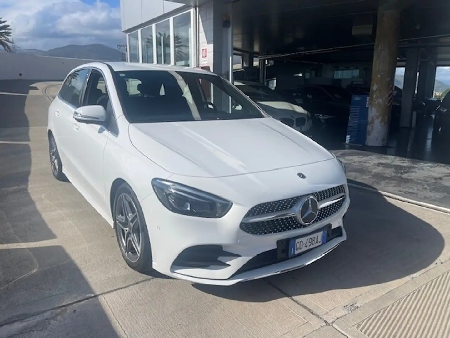 Mercedes-Benz B 180 B 180 Automatic Premium Bianco - 1